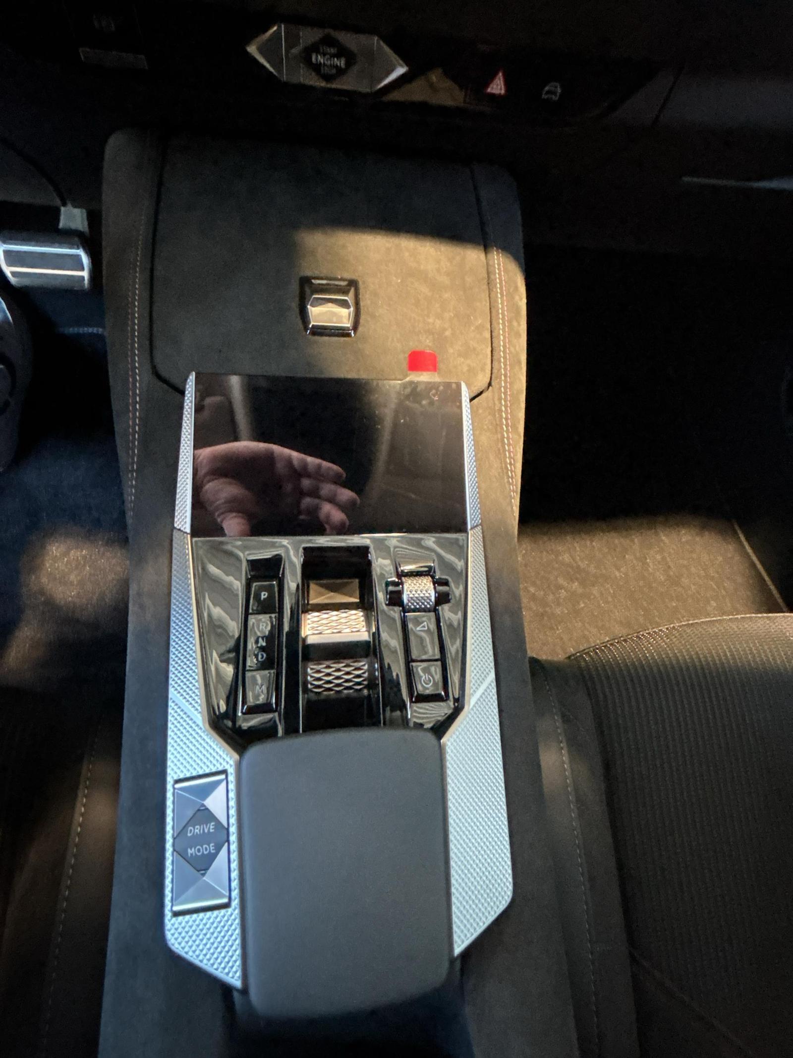 Fahrzeugabbildung DS Automobiles DS4 Performance Line +DAB+KLIMA+TEMPOMAT+LED+
