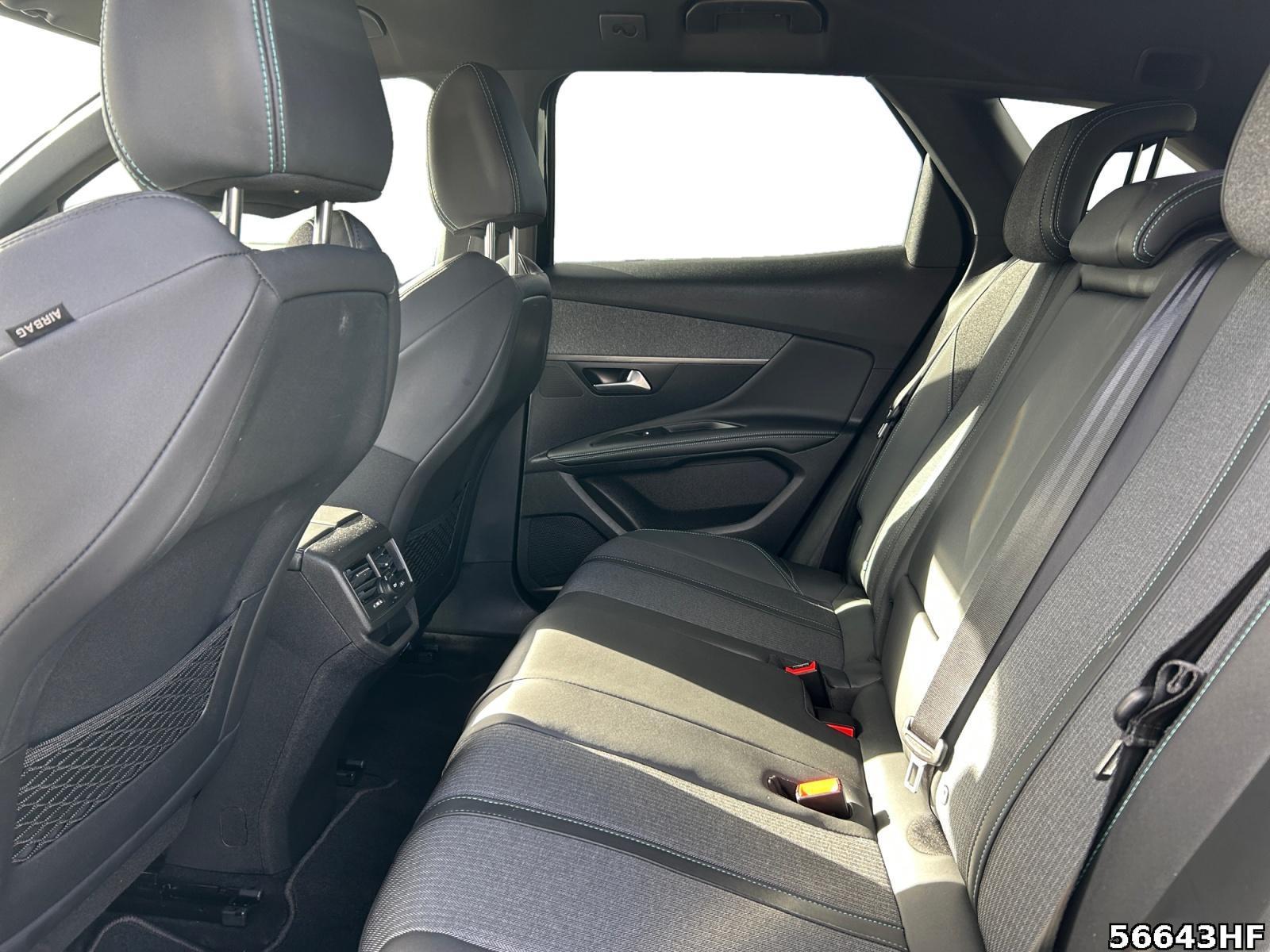 Fahrzeugabbildung Peugeot 3008 Allure Pack*Sitzhzg*Navi*PDC+CAM*LED*