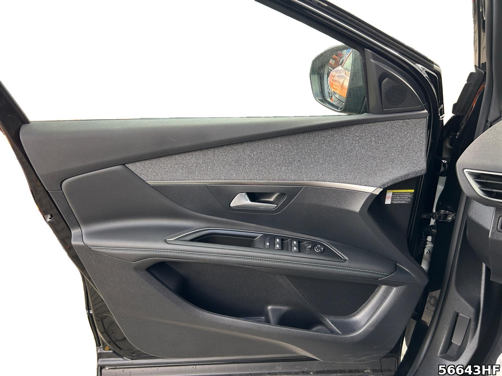 Fahrzeugabbildung Peugeot 3008 Allure Pack*Sitzhzg*Navi*PDC+CAM*LED*