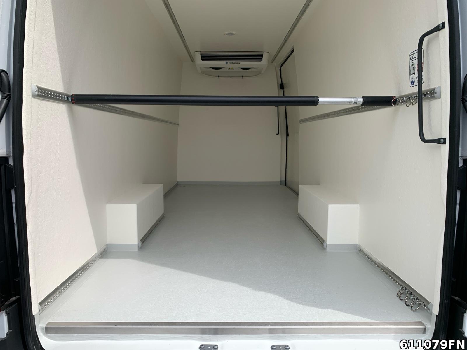Fahrzeugabbildung Mercedes-Benz Sprinter 315 L3H2 *FRISCHDIENST*KAMERA*TEMPOMAT