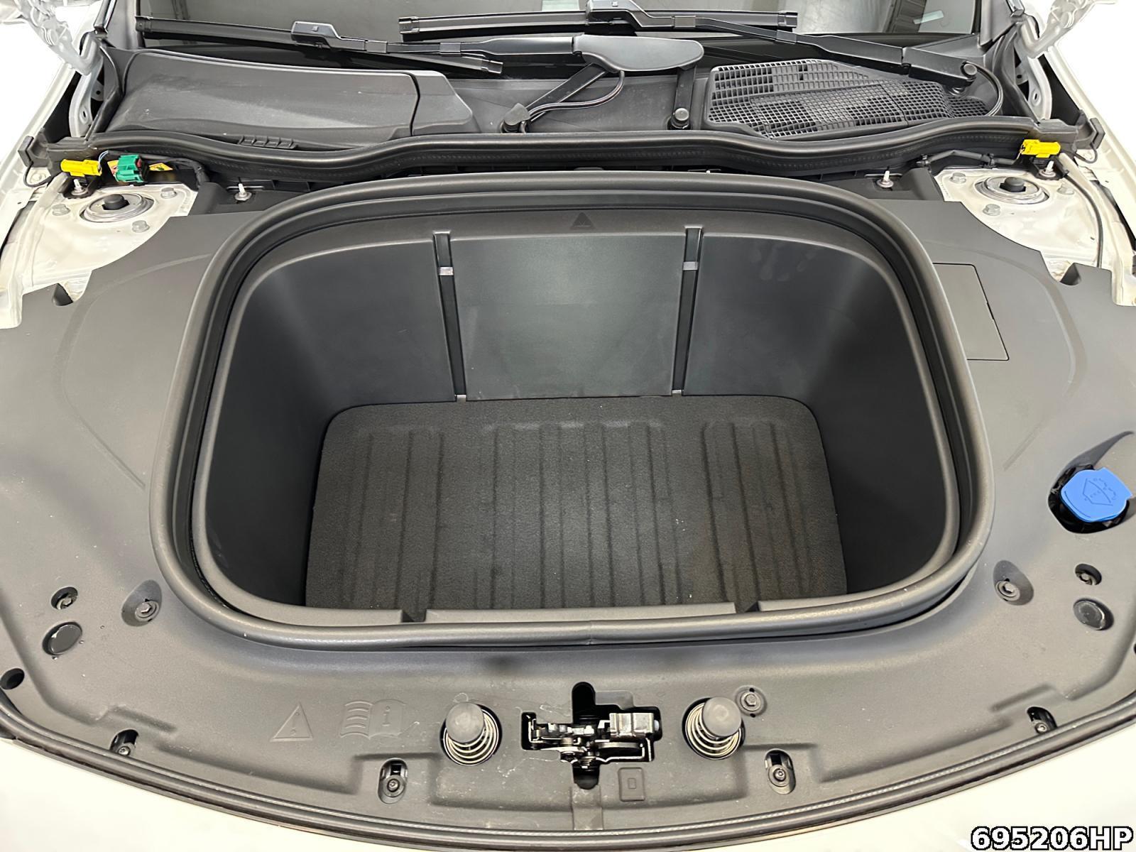 Fahrzeugabbildung Mercedes-Benz CLA 250 +AMG+AHK+MEMORY+WINTERPAKET+KEYLESS