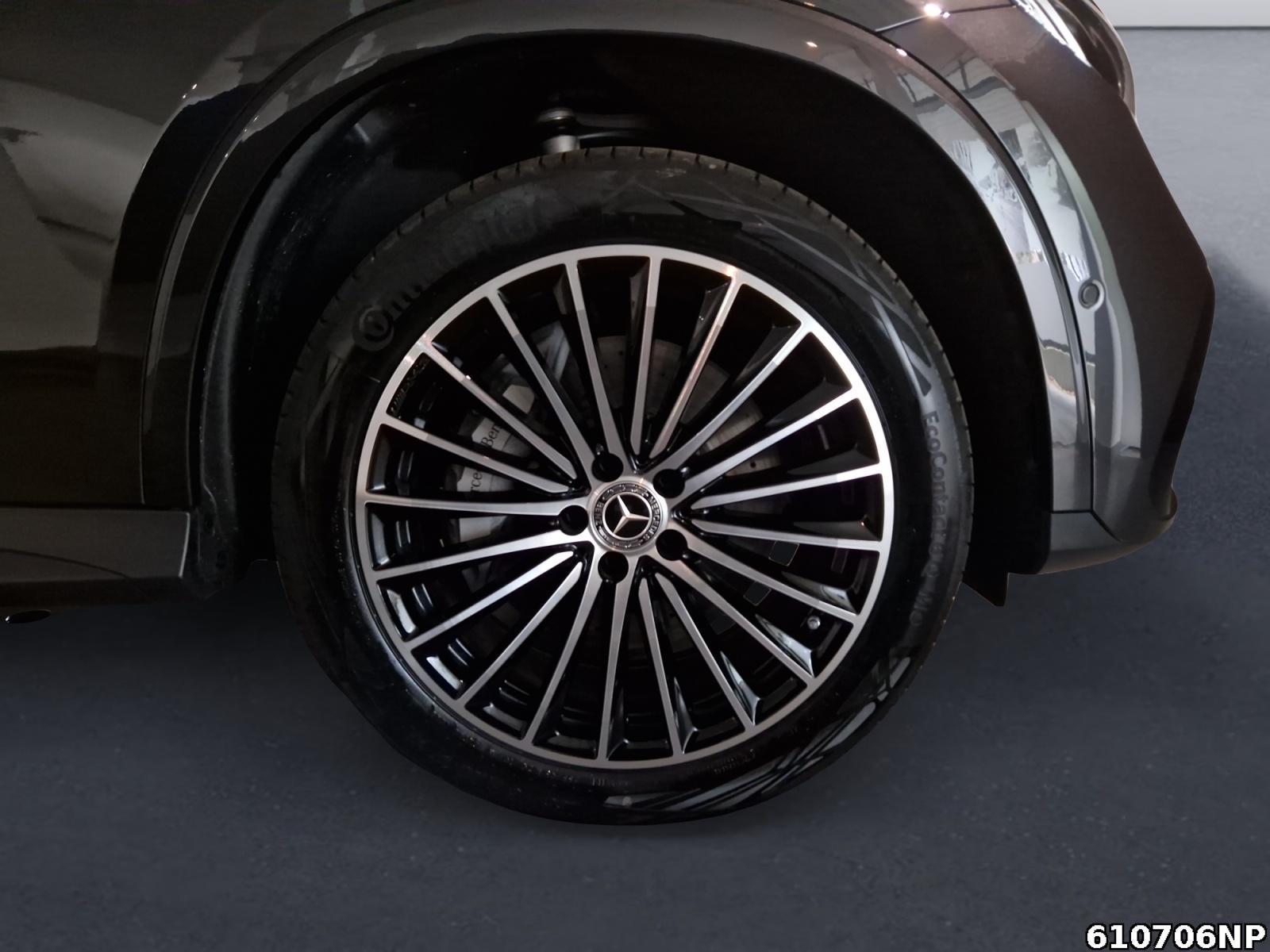 Fahrzeugabbildung Mercedes-Benz GLC 300 de 4M AMG AHK Pano360° Burmester HUD LED