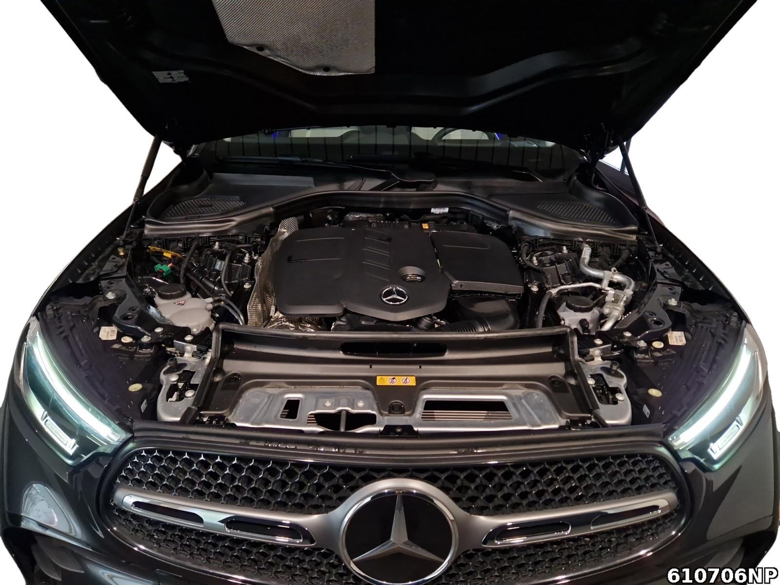 Fahrzeugabbildung Mercedes-Benz GLC 300 de 4M AMG AHK Pano360° Burmester HUD LED