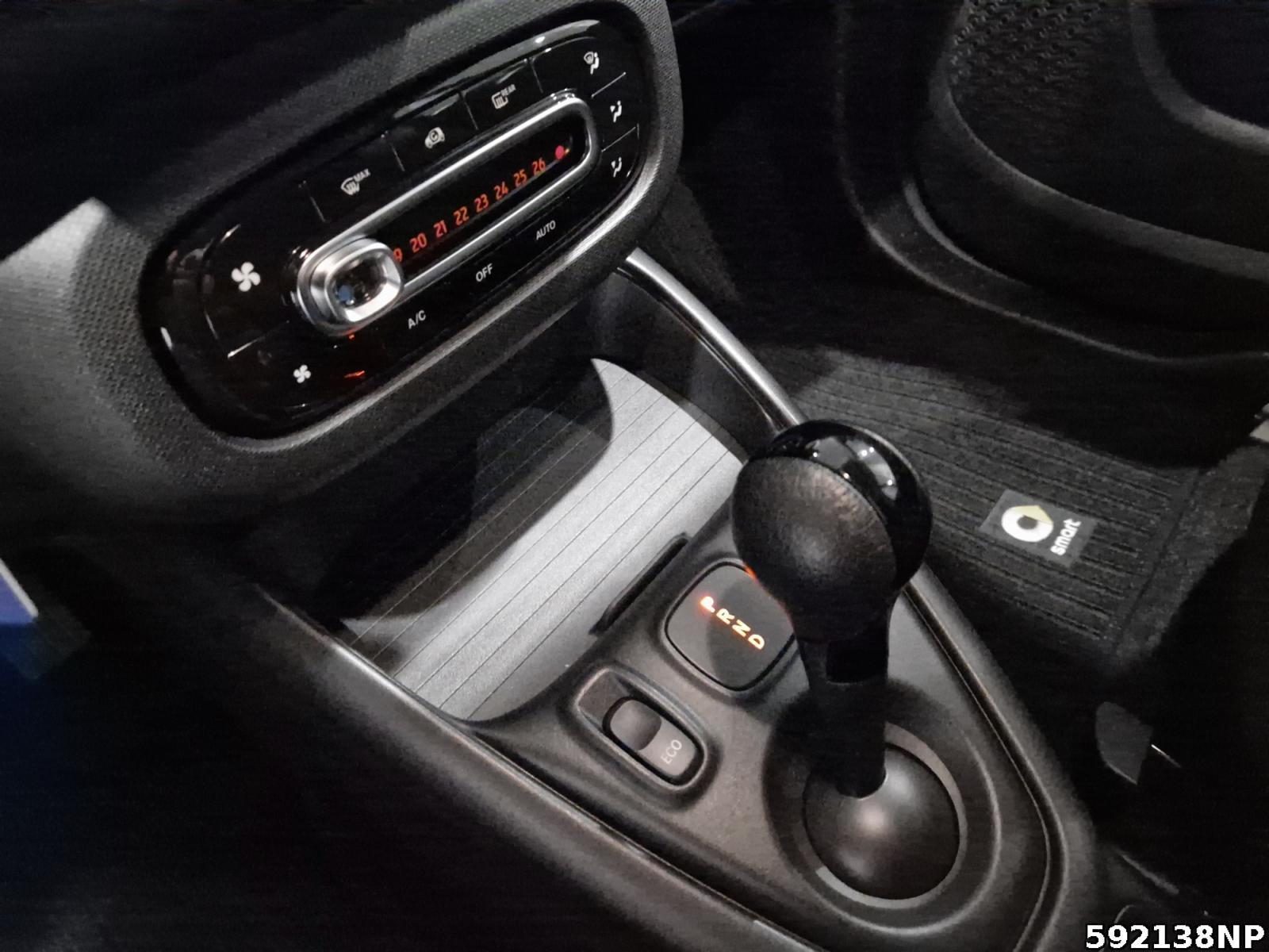 Fahrzeugabbildung Smart ForTwo EQ 22KW Sitzhzg CarPlay 15