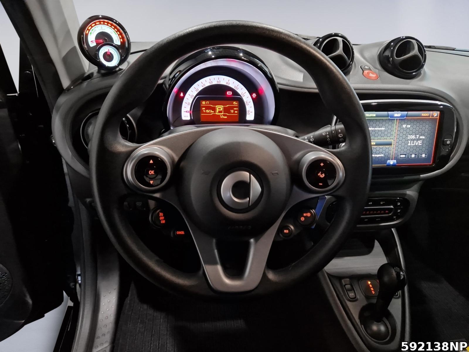 Fahrzeugabbildung Smart ForTwo EQ 22KW Sitzhzg CarPlay 15