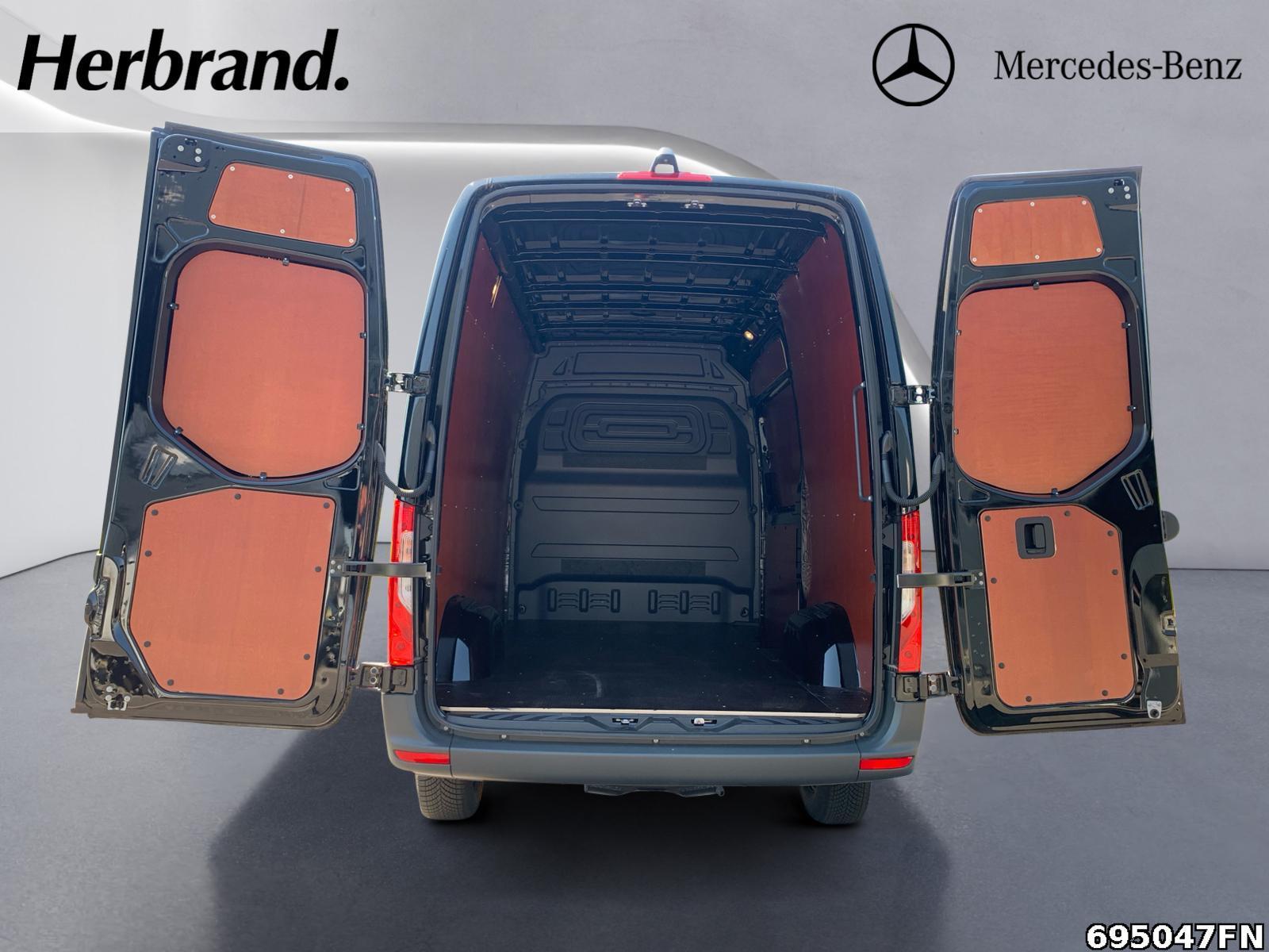 Fahrzeugabbildung Mercedes-Benz Sprinter 315 PRO L2H2 KLIMA*AUTOM.*VORB AHK 3,5