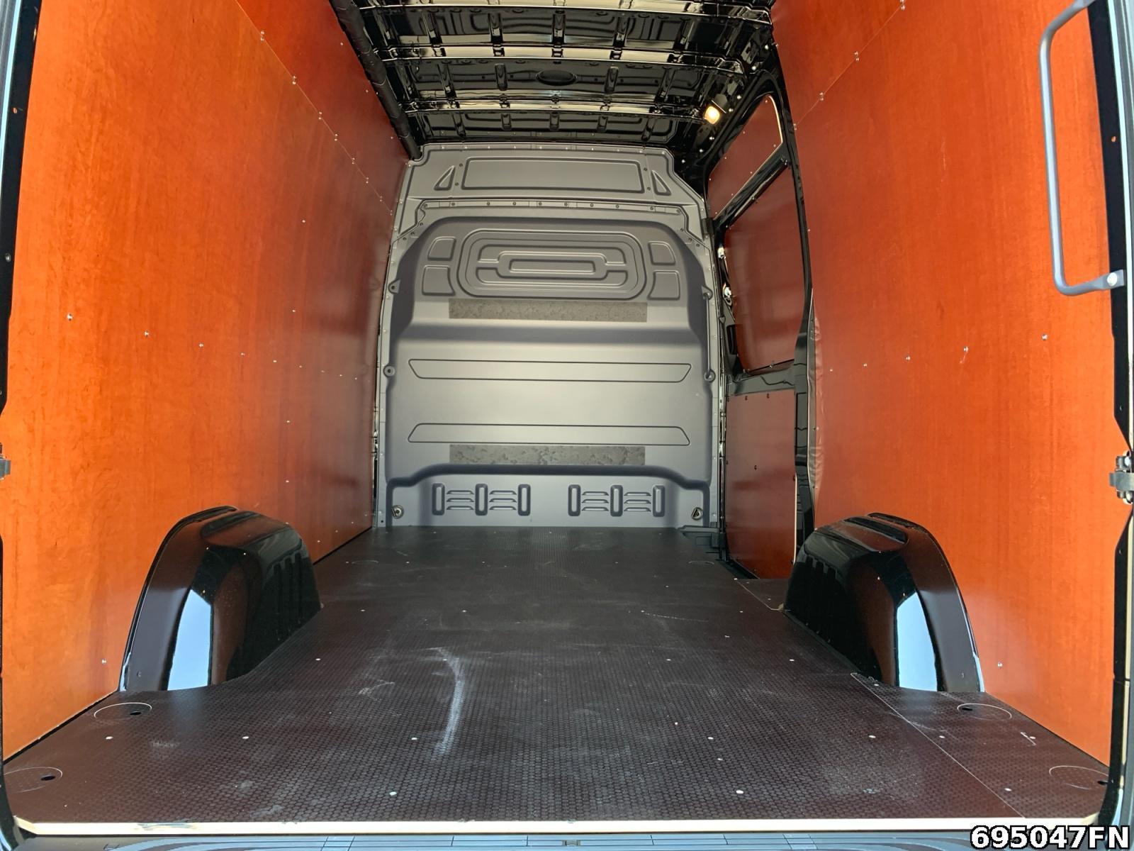 Fahrzeugabbildung Mercedes-Benz Sprinter 315 PRO L2H2 KLIMA*AUTOM.*VORB AHK 3,5