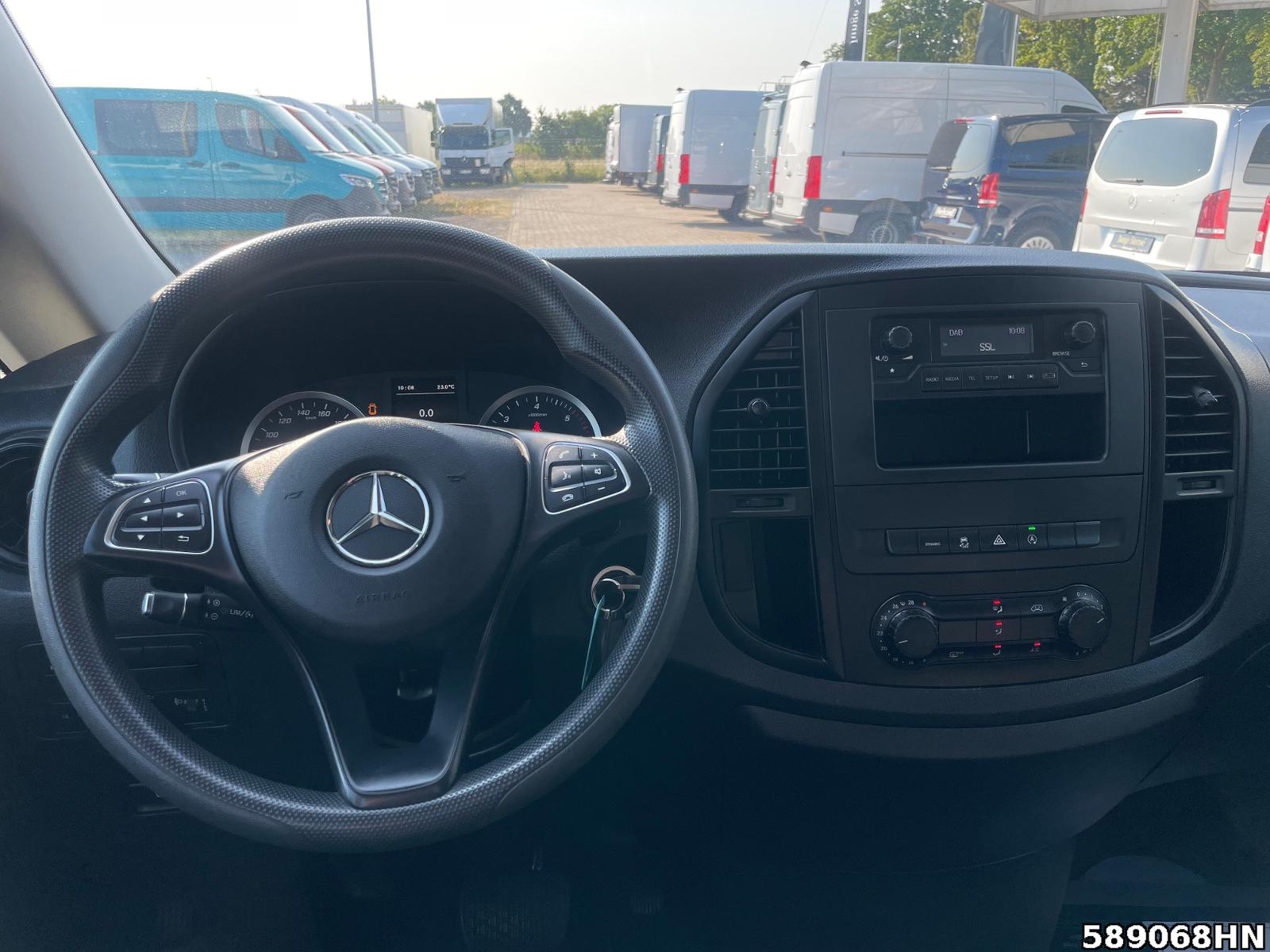 Fahrzeugabbildung Mercedes-Benz Vito 114 CDI *Automatik*Klima*9-Sitzer*Tempomat*