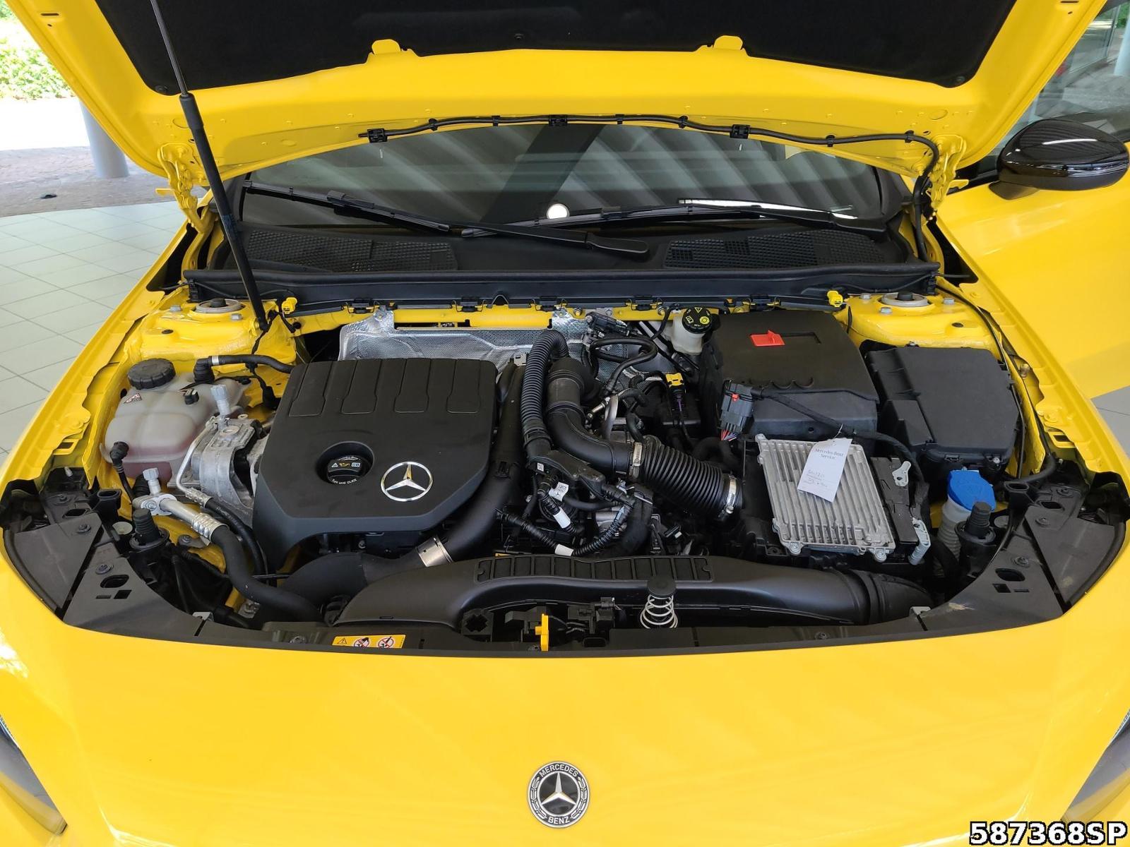 Fahrzeugabbildung Mercedes-Benz A 180 AMG Night Pano Kamera KEYLESS Ambiente LED