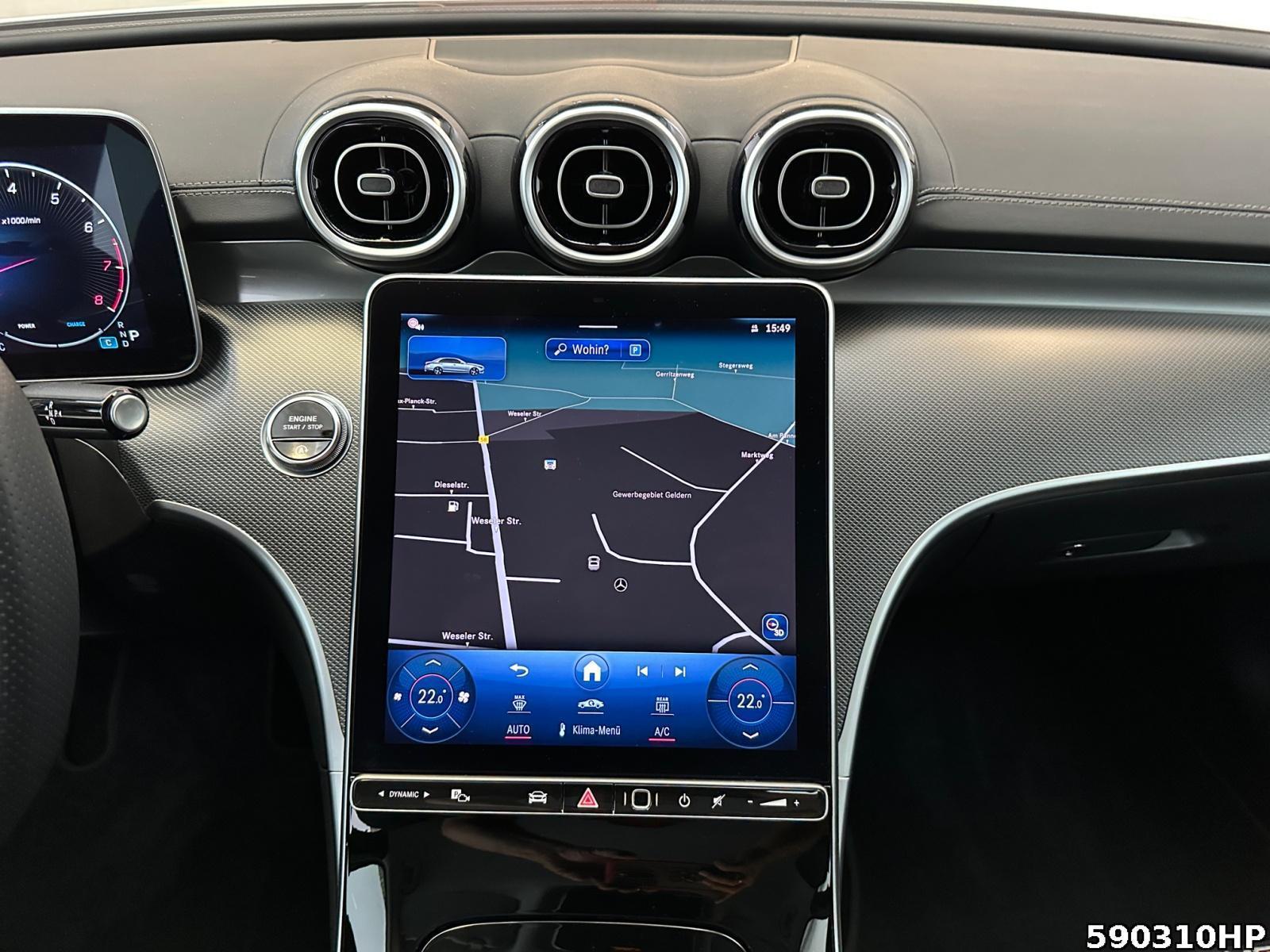 Fahrzeugabbildung Mercedes-Benz C 300 AMG Ambiente Kamera KEYLESS CarPlay LED