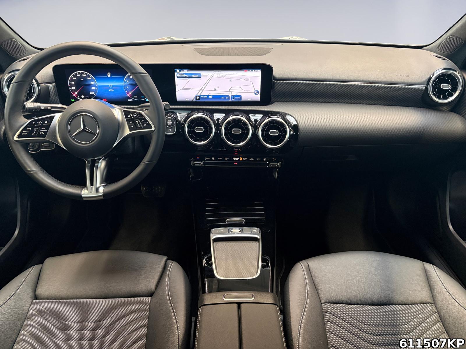 Fahrzeugabbildung Mercedes-Benz A 180 Progressive AHK Kamera Standheizung LED