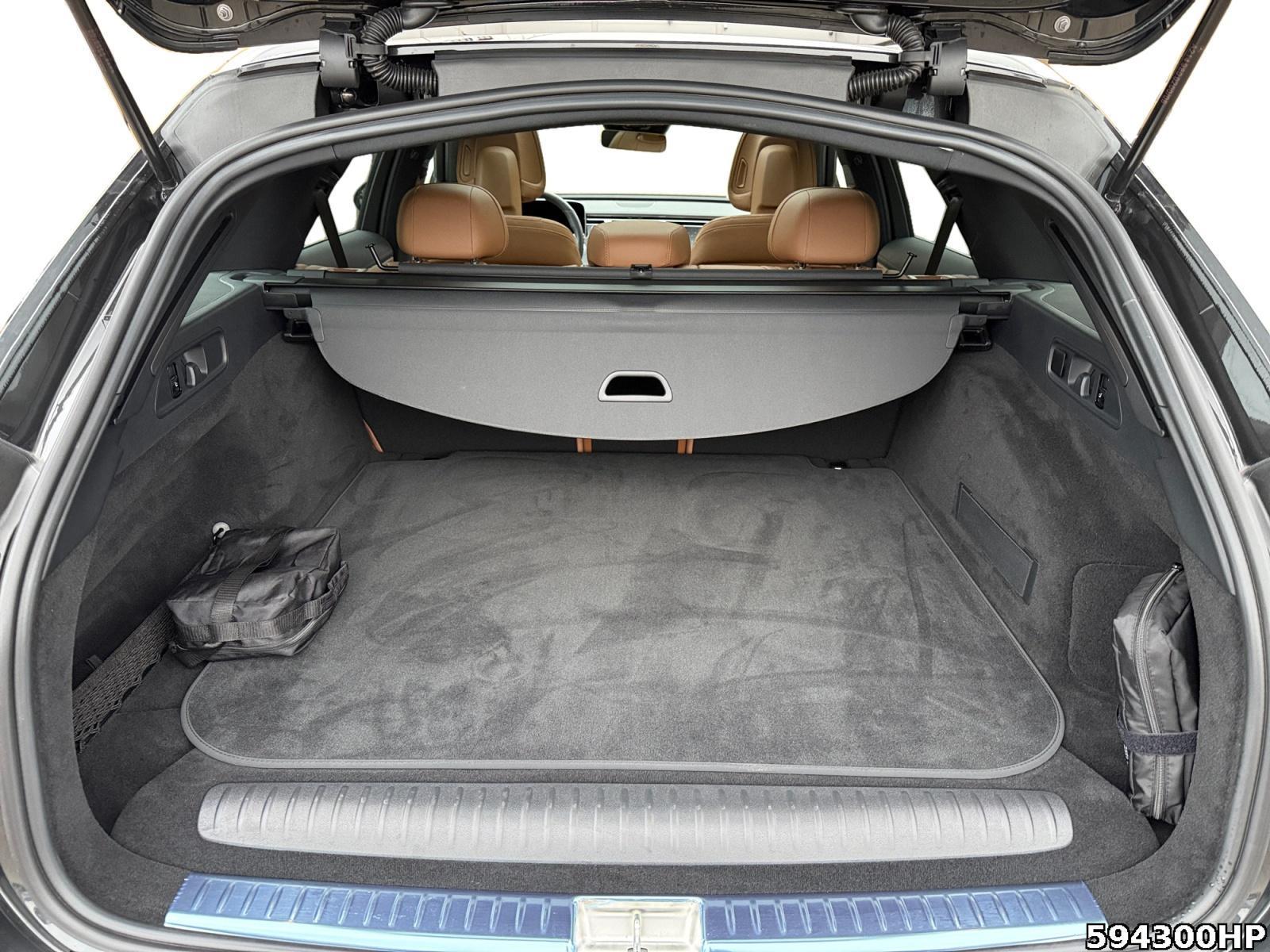 Fahrzeugabbildung Mercedes-Benz E 300 4M T All-Terrain 360°Panorama Burmester