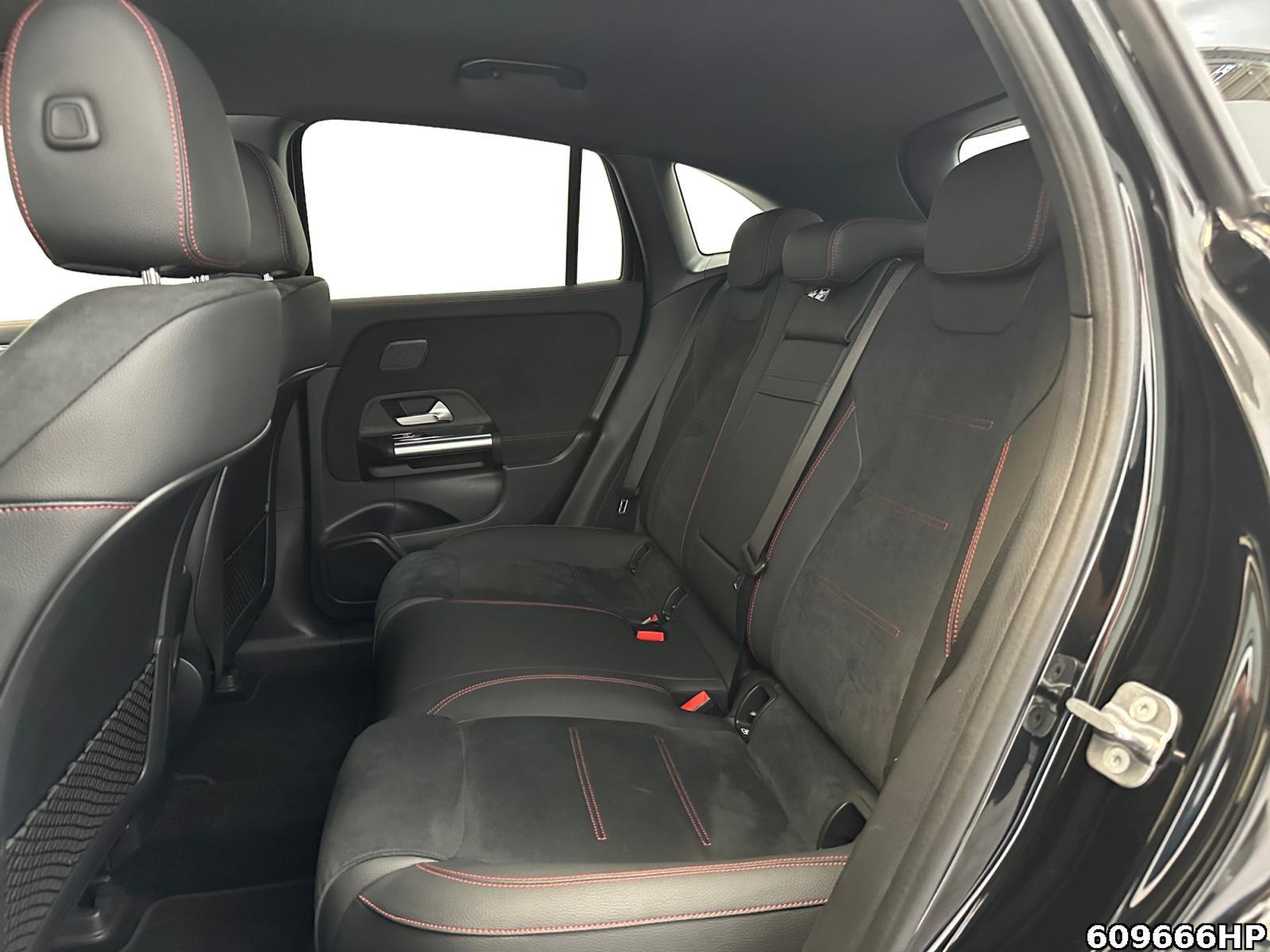 Fahrzeugabbildung Mercedes-Benz EQA 4M AMG AHK Keyless Ambiente Lenkradhzg.
