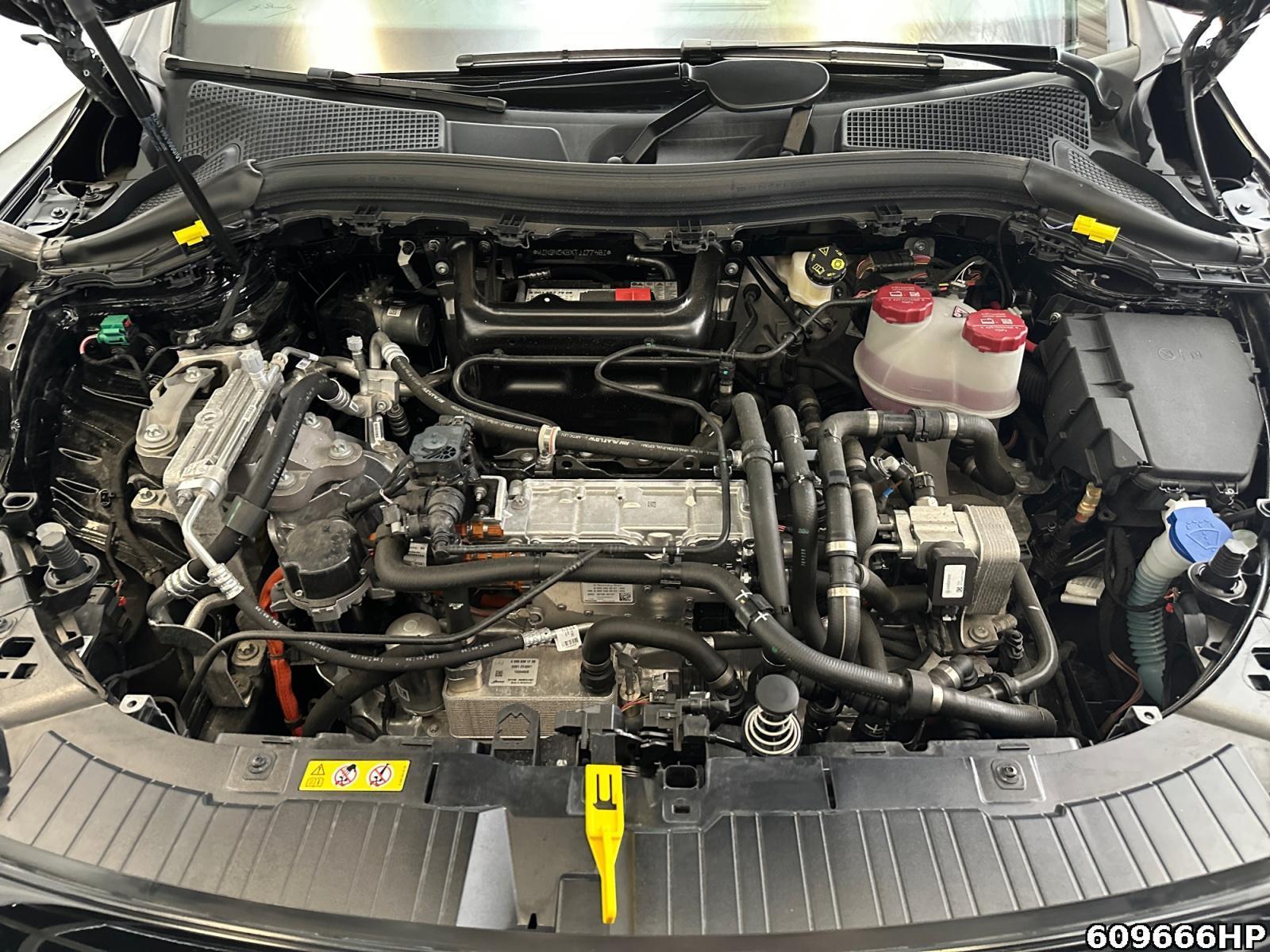 Fahrzeugabbildung Mercedes-Benz EQA 4M AMG AHK Keyless Ambiente Lenkradhzg.