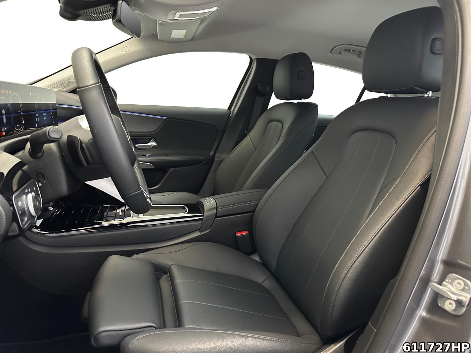 Fahrzeugabbildung Mercedes-Benz A 250 e Progressive Distronic Keyless Ambiente.