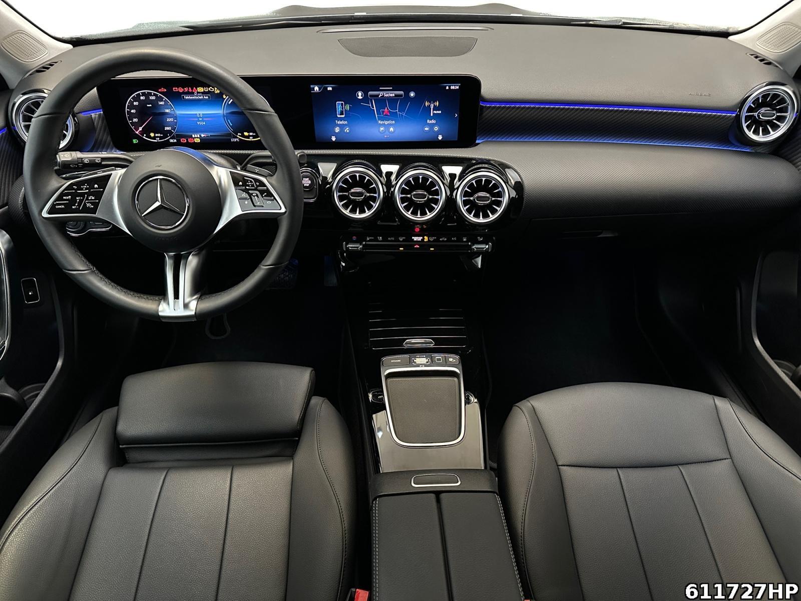 Fahrzeugabbildung Mercedes-Benz A 250 e Progressive Distronic Keyless Ambiente.