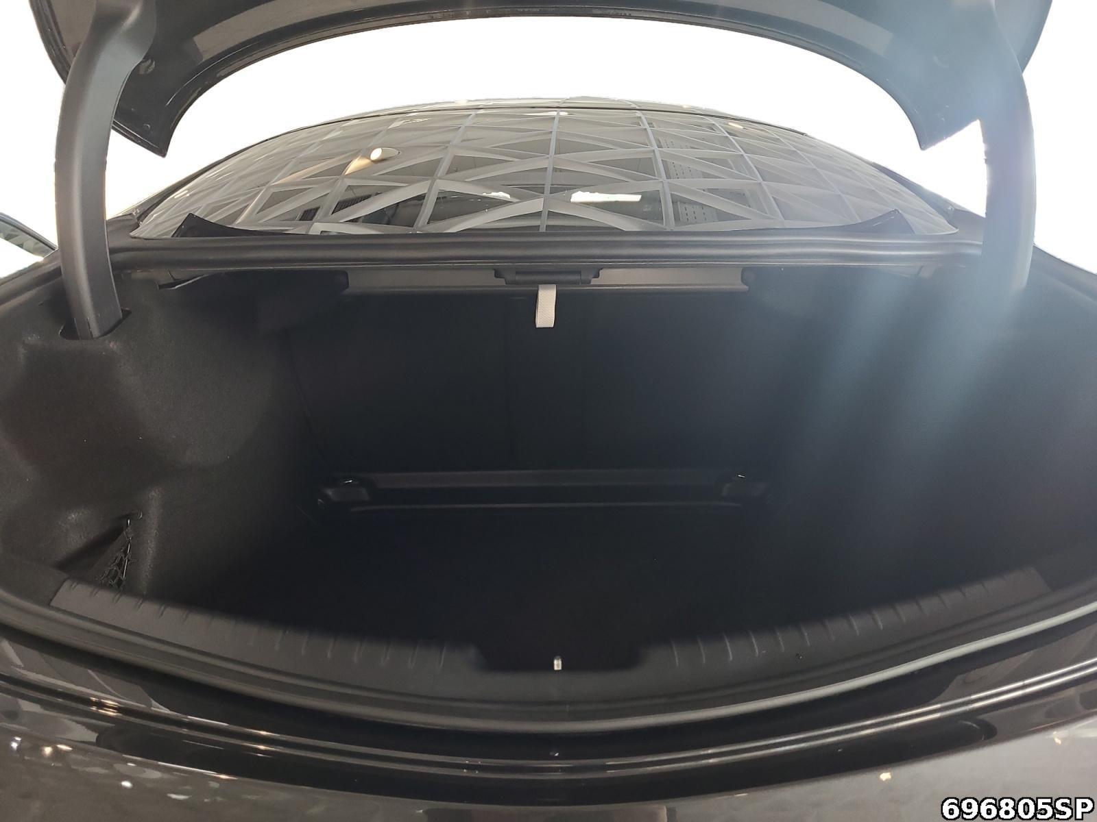 Fahrzeugabbildung Mercedes-Benz CLE 200 AMG Pano KEYLESS Memory Lenkradheizung