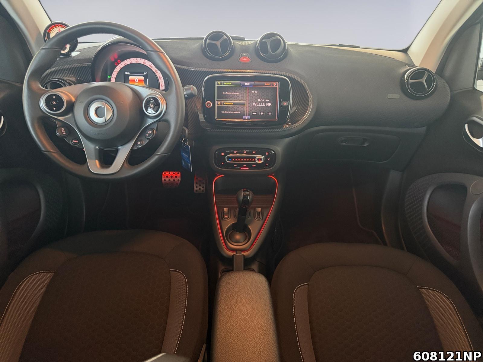 Fahrzeugabbildung Smart ForTwo EQ Coupé LED 16