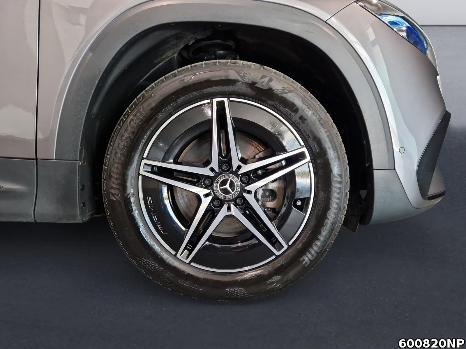 Fahrzeugabbildung Mercedes-Benz EQB AMG Night Pano Burmester Distronic 360°