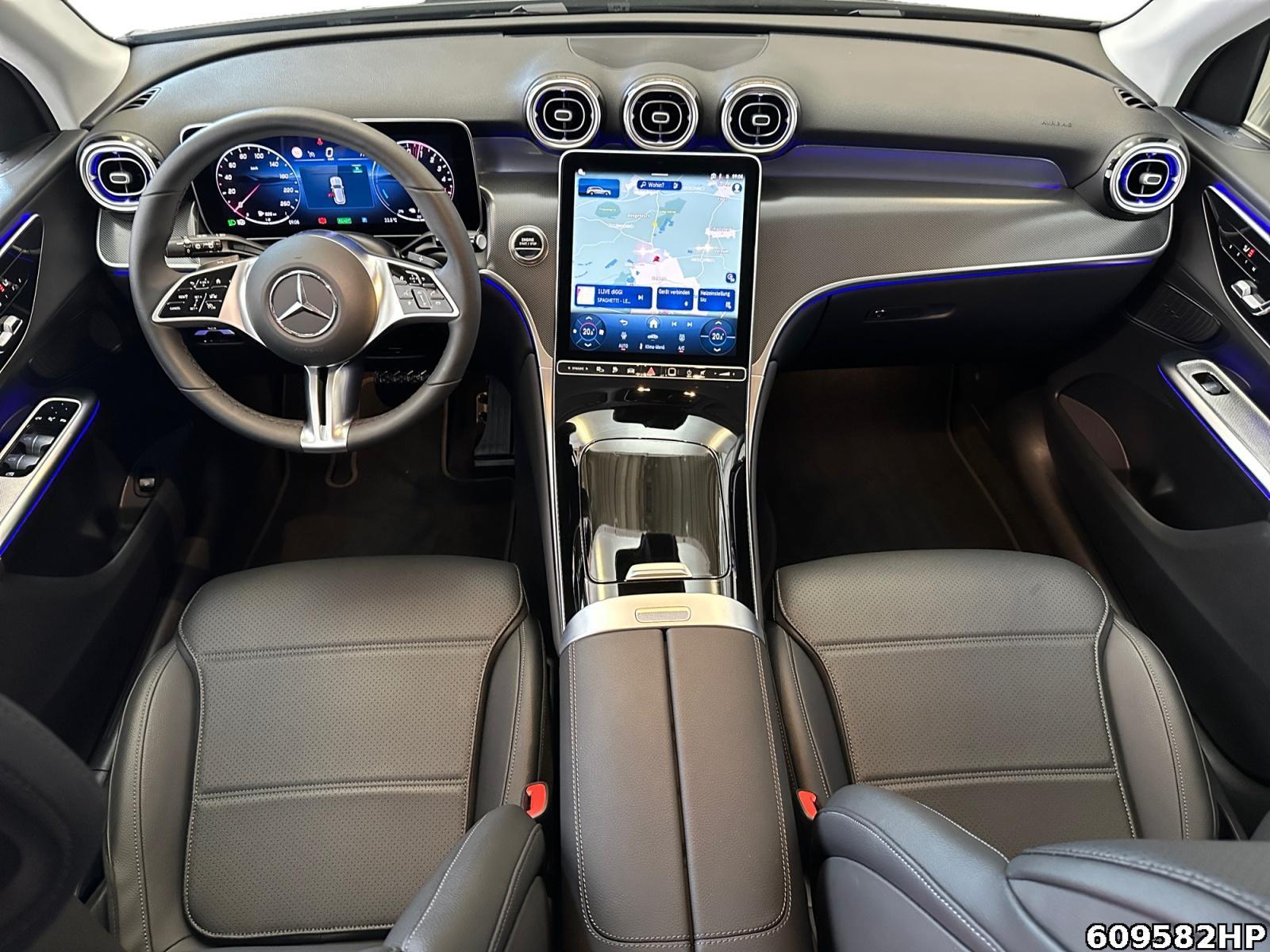 Fahrzeugabbildung Mercedes-Benz GLC 300 de 4M Avantgarde AHK Memory Kamera LED.