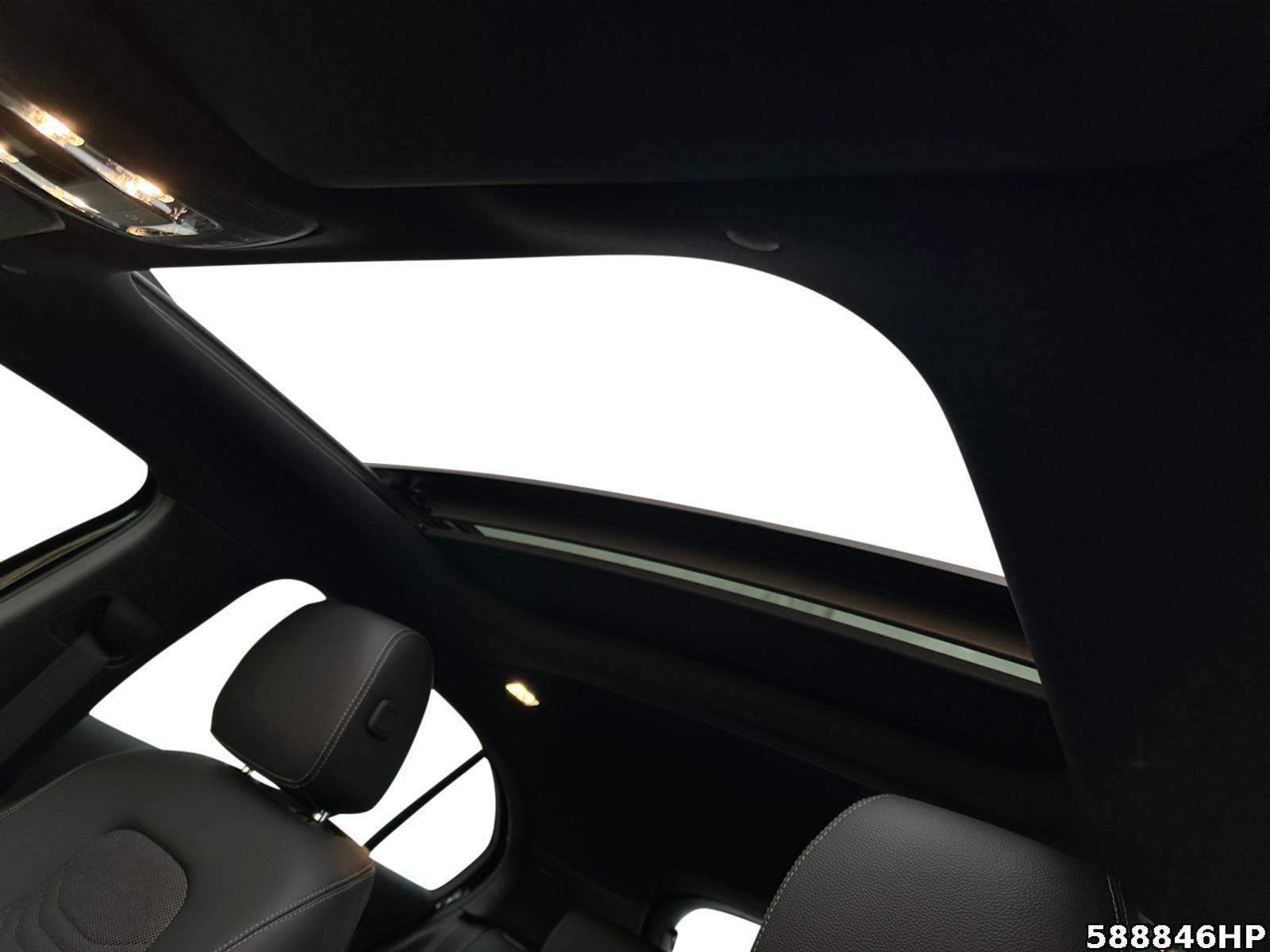 Fahrzeugabbildung Mercedes-Benz A 180 Progressive Pano Lenkradhzg Rückfahrkamer