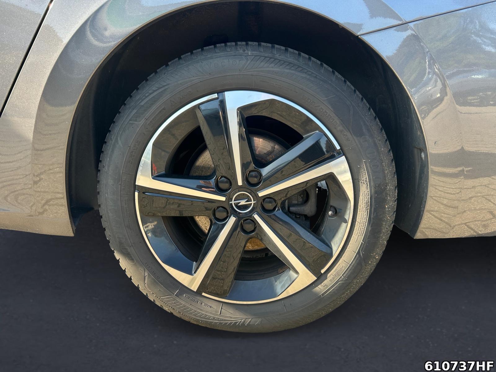 Fahrzeugabbildung Opel Astra 1.2 Turbo GS (EURO 6e)
