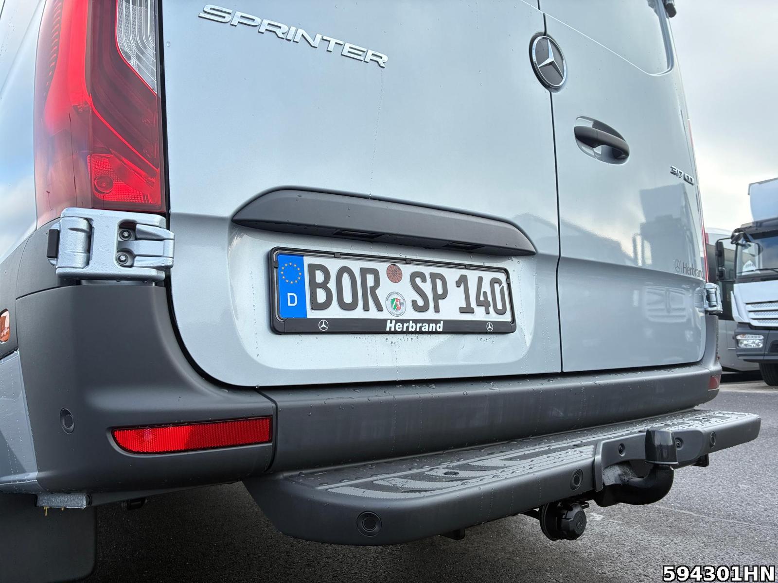 Fahrzeugabbildung Mercedes-Benz Sprinter 317 L2H2 SELECT *LED*AHK*AUTOMATIK*KAM*