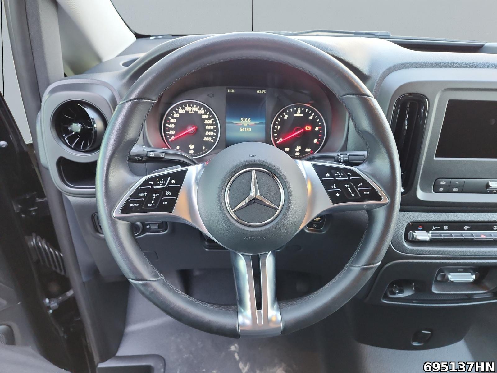 Fahrzeugabbildung Mercedes-Benz Vito 119 CDI Tourer PRO Lang*Multibeam*AHK2500