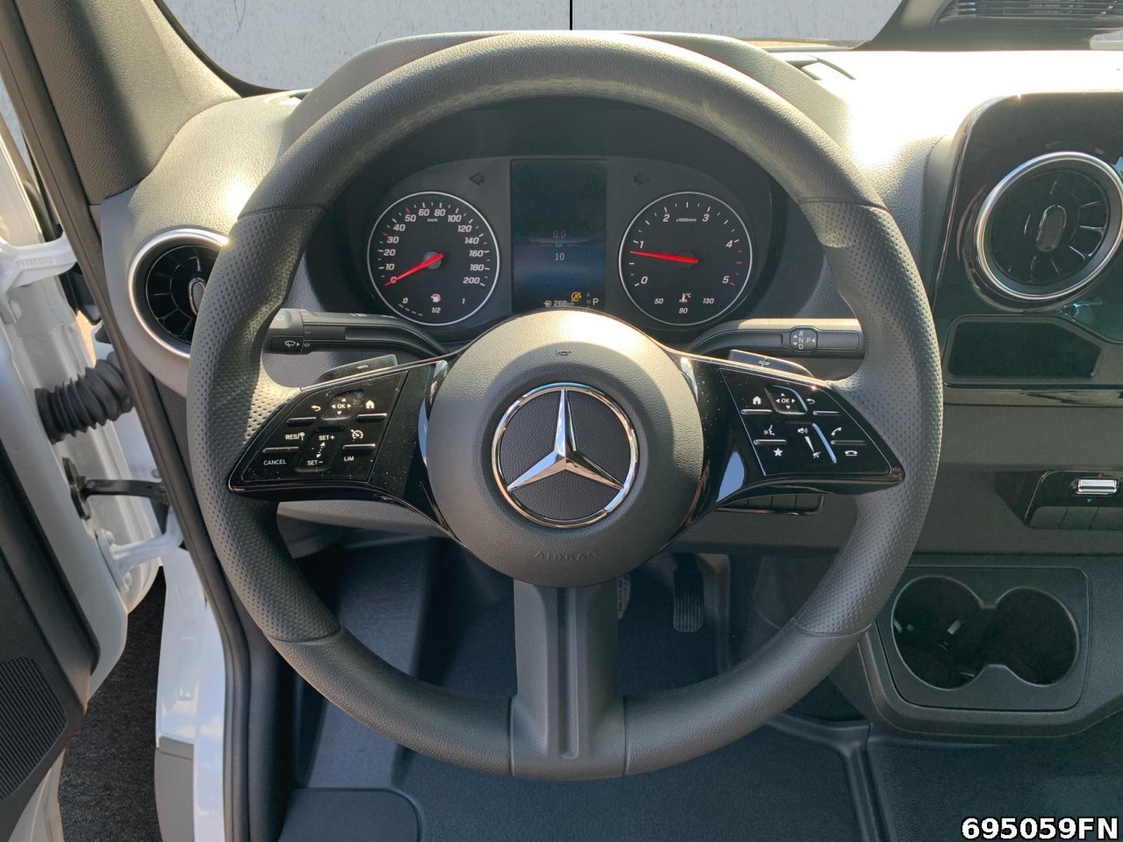 Fahrzeugabbildung Mercedes-Benz Sprinter 315 PRO L2H1 VORBER AHK 3,5*KLIMA*AUTOM