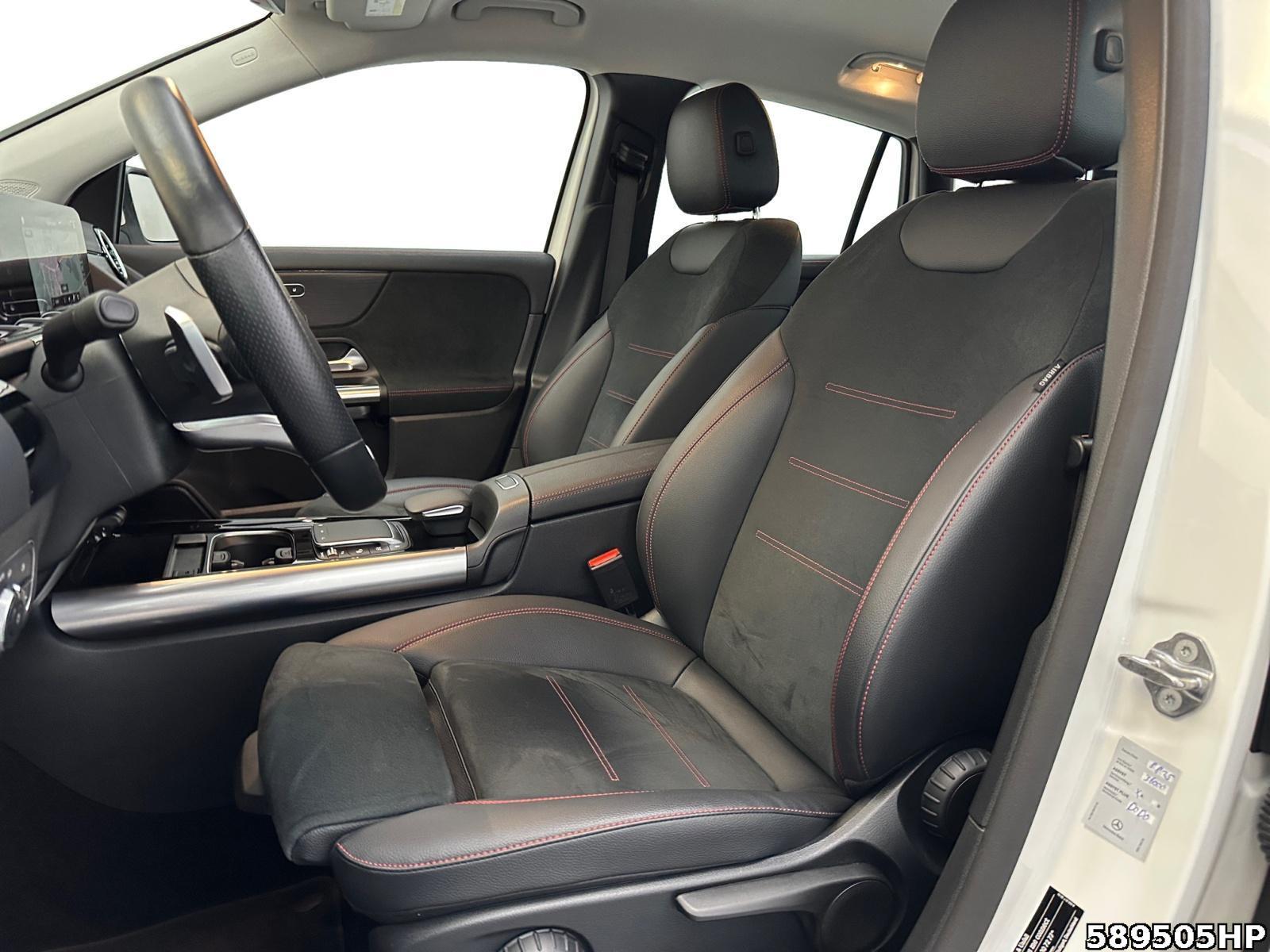 Fahrzeugabbildung Mercedes-Benz GLA 200 AMG LED DISTRONIC Rückfahrkamera