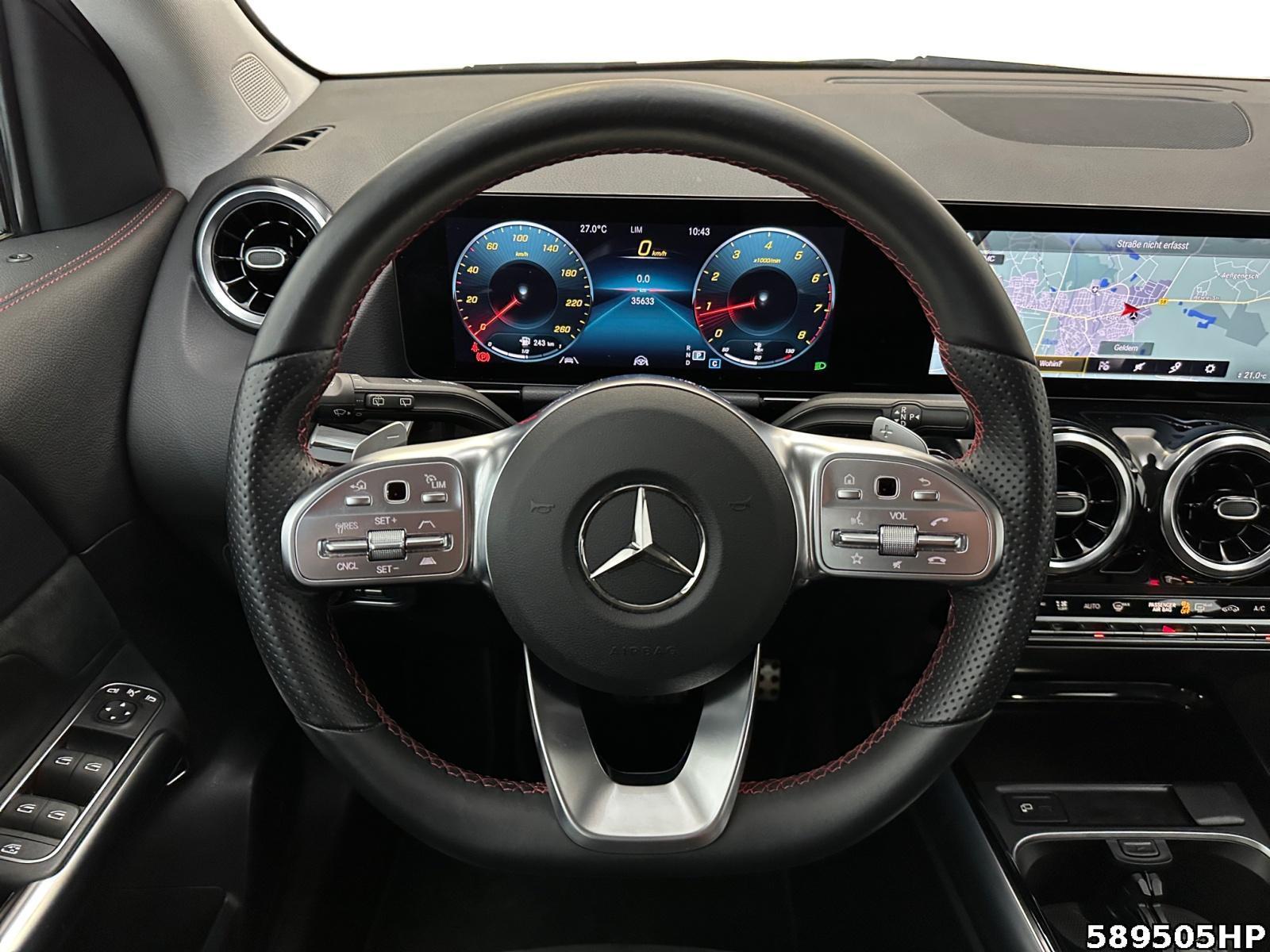 Fahrzeugabbildung Mercedes-Benz GLA 200 AMG LED DISTRONIC Rückfahrkamera