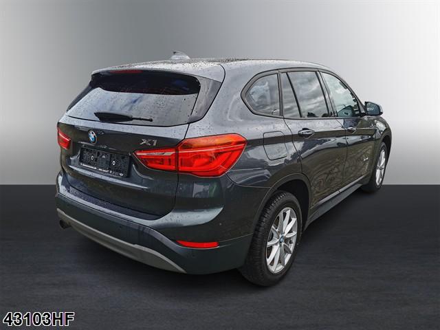 Fahrzeugabbildung BMW X1 sDrive18i, Advantage