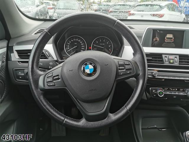 Fahrzeugabbildung BMW X1 sDrive18i, Advantage