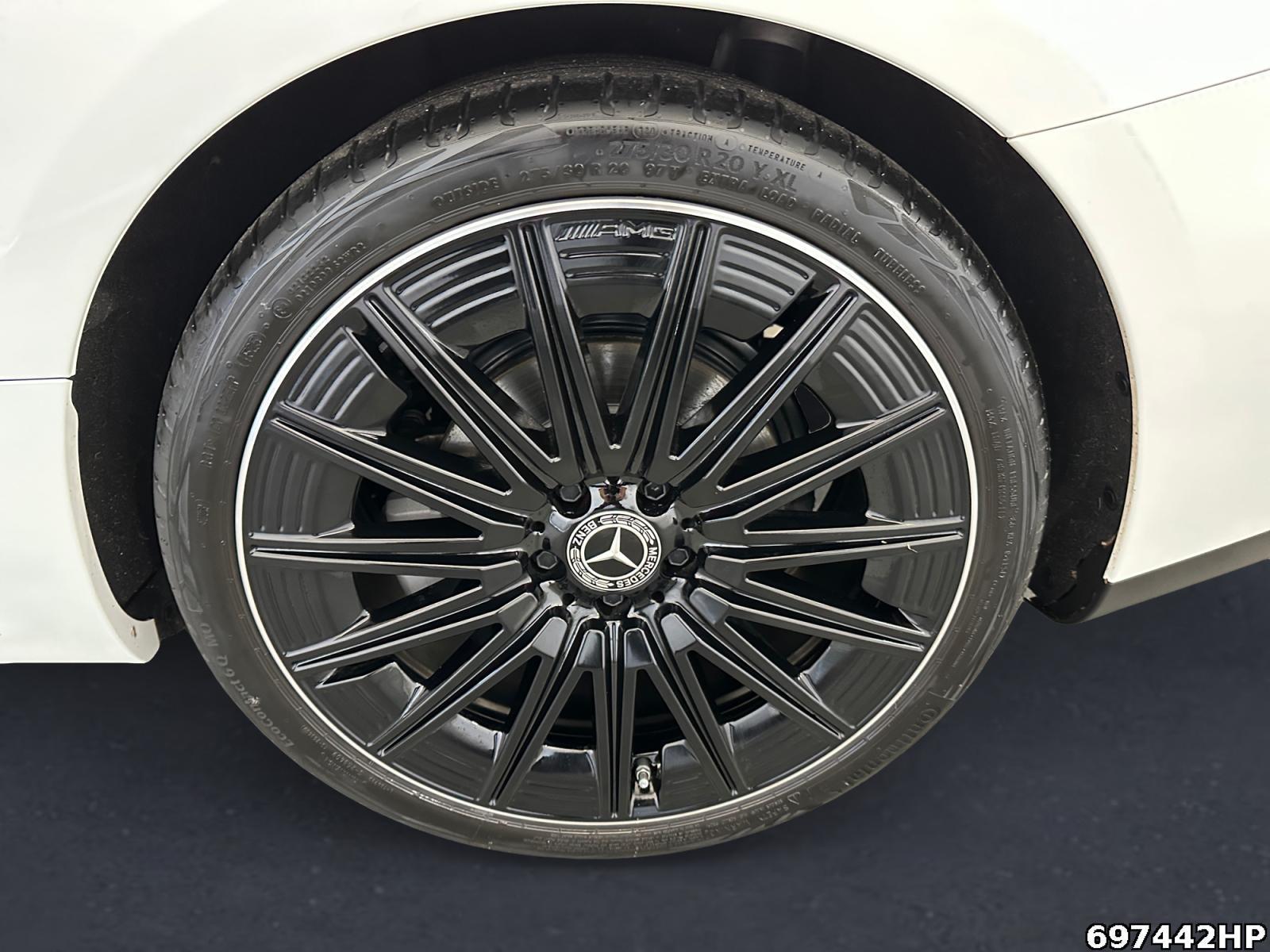 Fahrzeugabbildung Mercedes-Benz CLE 220 d AMG Coupé Pano Night 360° CarPlay 20