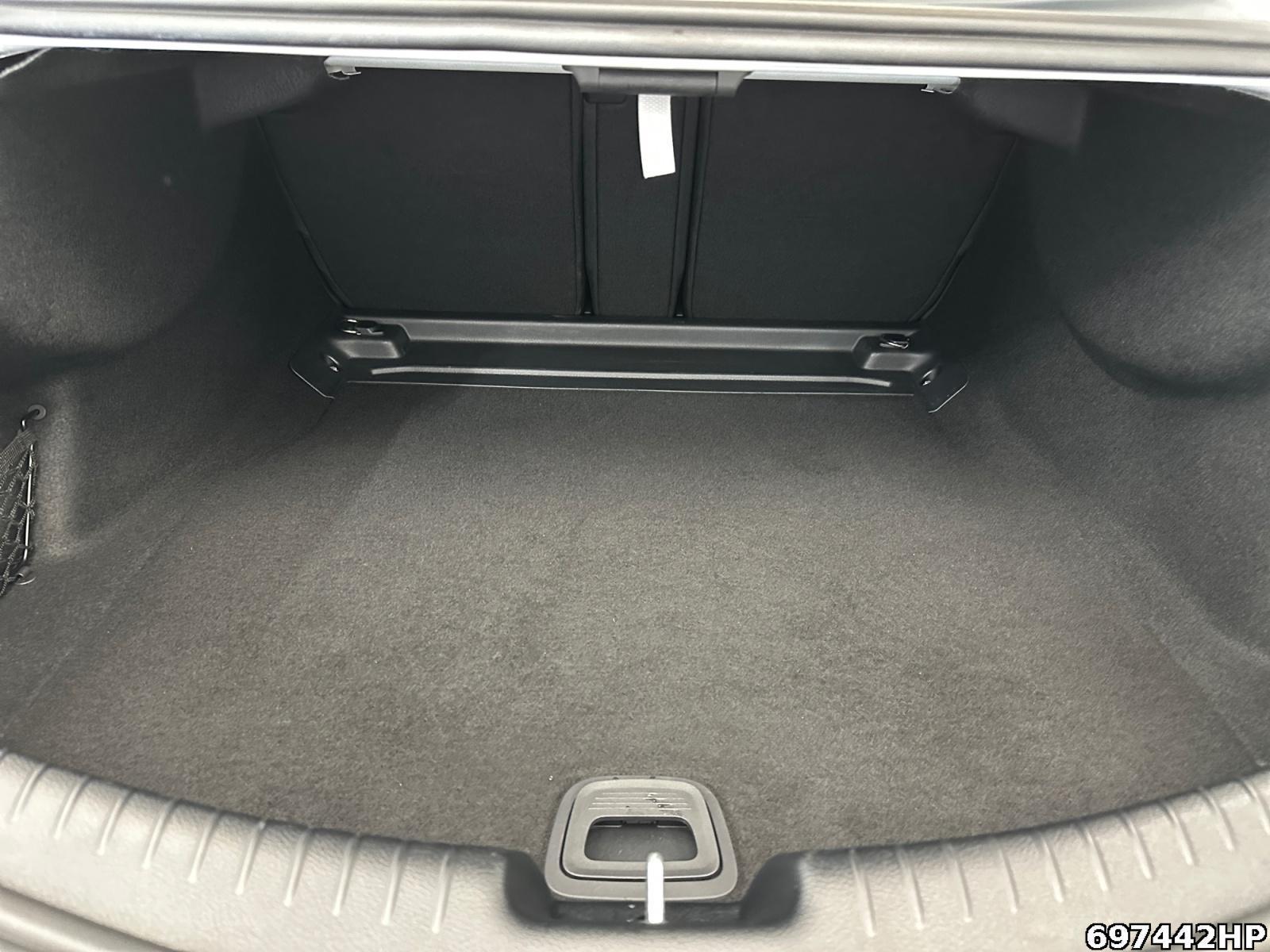 Fahrzeugabbildung Mercedes-Benz CLE 220 d AMG Coupé Pano Night 360° CarPlay 20