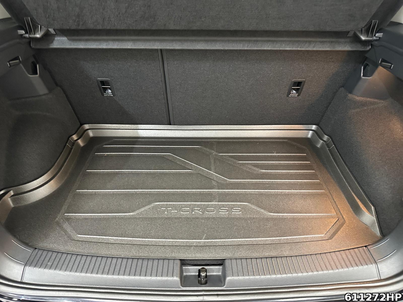 Fahrzeugabbildung Volkswagen T-Cross 1.5 TSI Style OPF DAB+ LED AHK