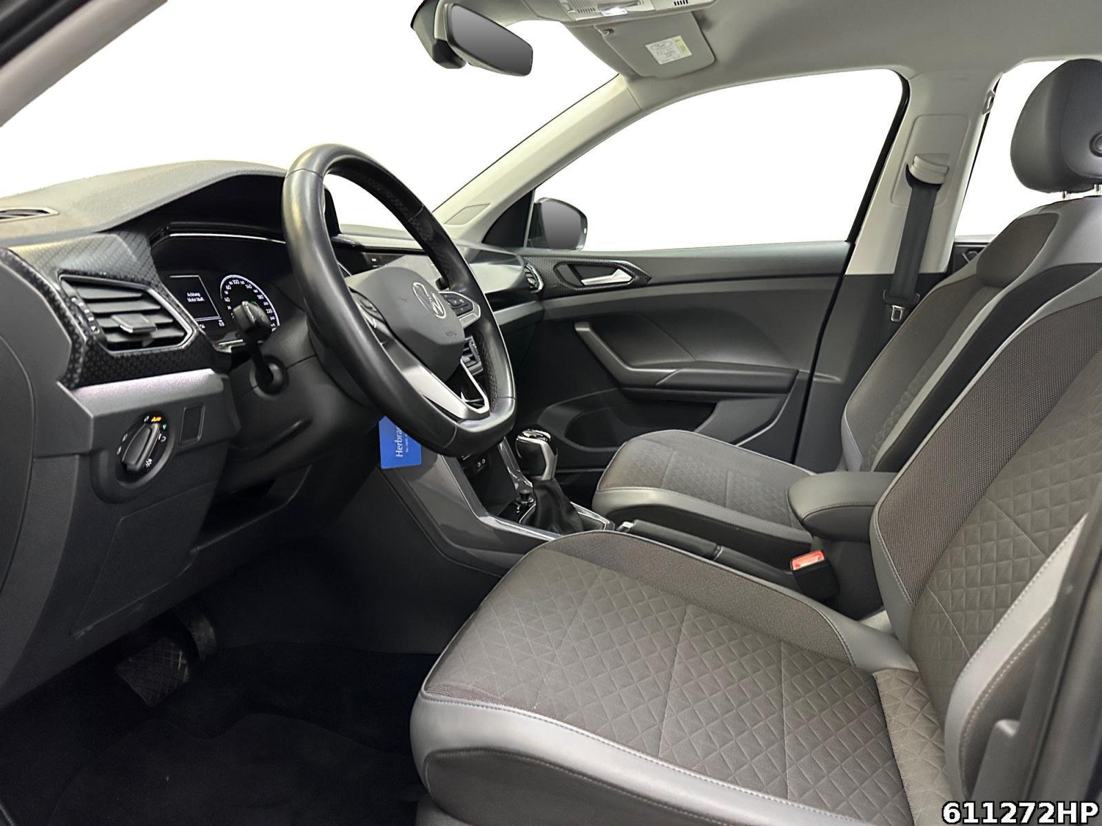 Fahrzeugabbildung Volkswagen T-Cross 1.5 TSI Style OPF DAB+ LED AHK