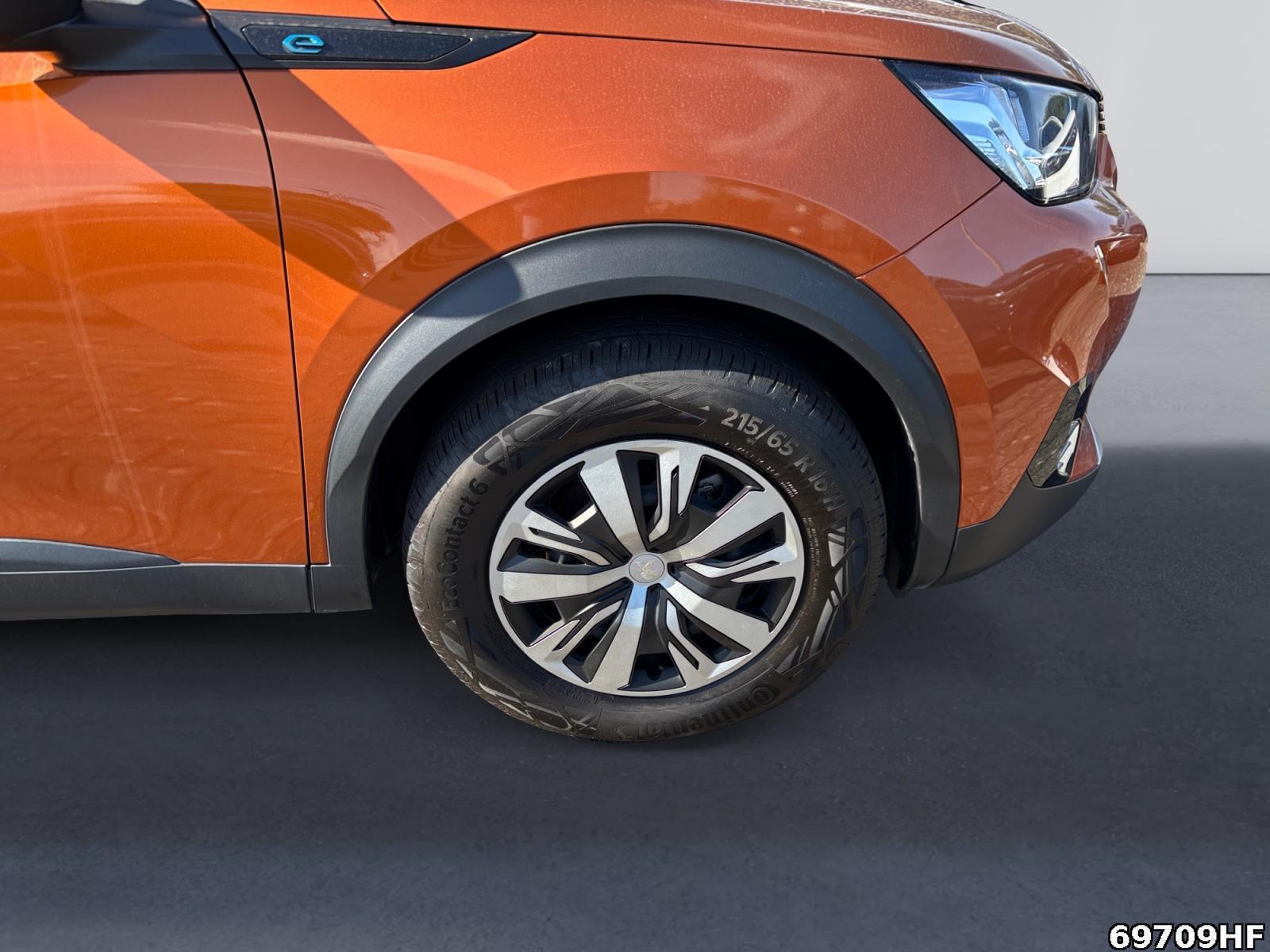 Fahrzeugabbildung Peugeot 2008 (e-)Active