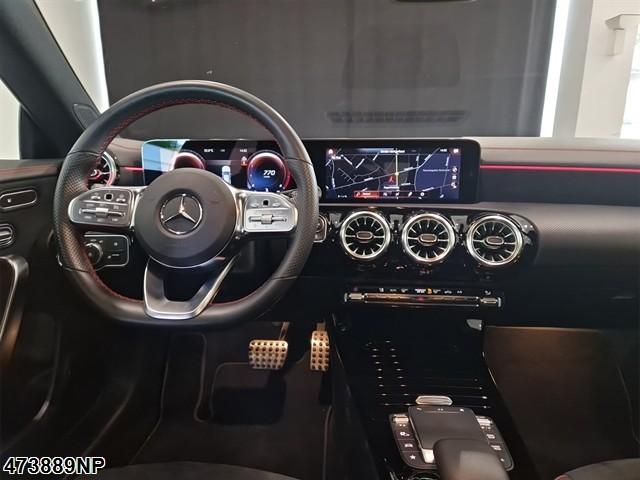 Fahrzeugabbildung Mercedes-Benz CLA 200 Shooting Brake AMG Memory Pamorama LED