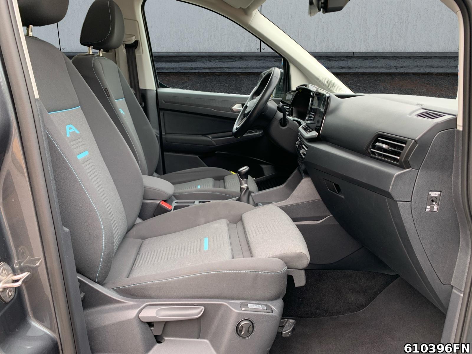 Fahrzeugabbildung Ford Tourneo Connect 2.0 Grand Active AWD 7 SITZE*4x4