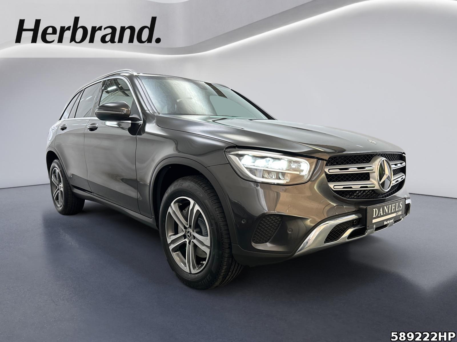 Fahrzeugabbildung Mercedes-Benz GLC 220 d 4M OFF-ROAD AHK Kamera 18