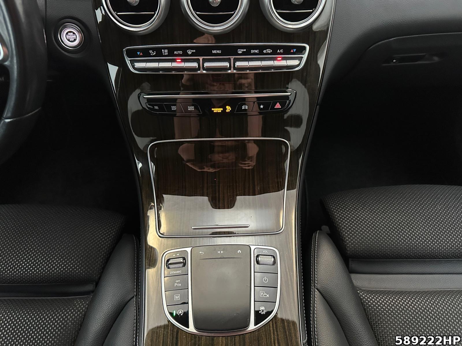Fahrzeugabbildung Mercedes-Benz GLC 220 d 4M OFF-ROAD AHK Kamera 18