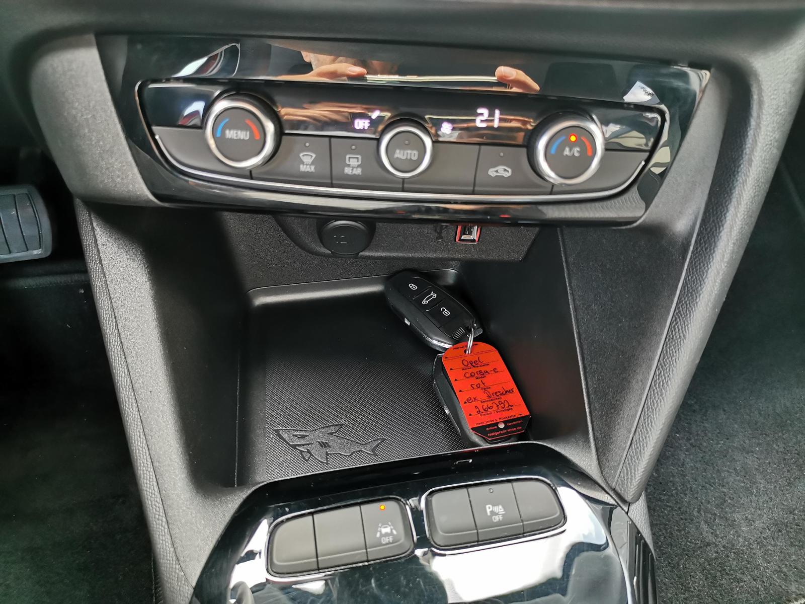 Fahrzeugabbildung Opel Corsa -e Edition*Navi*PDC hinten*Carplay*