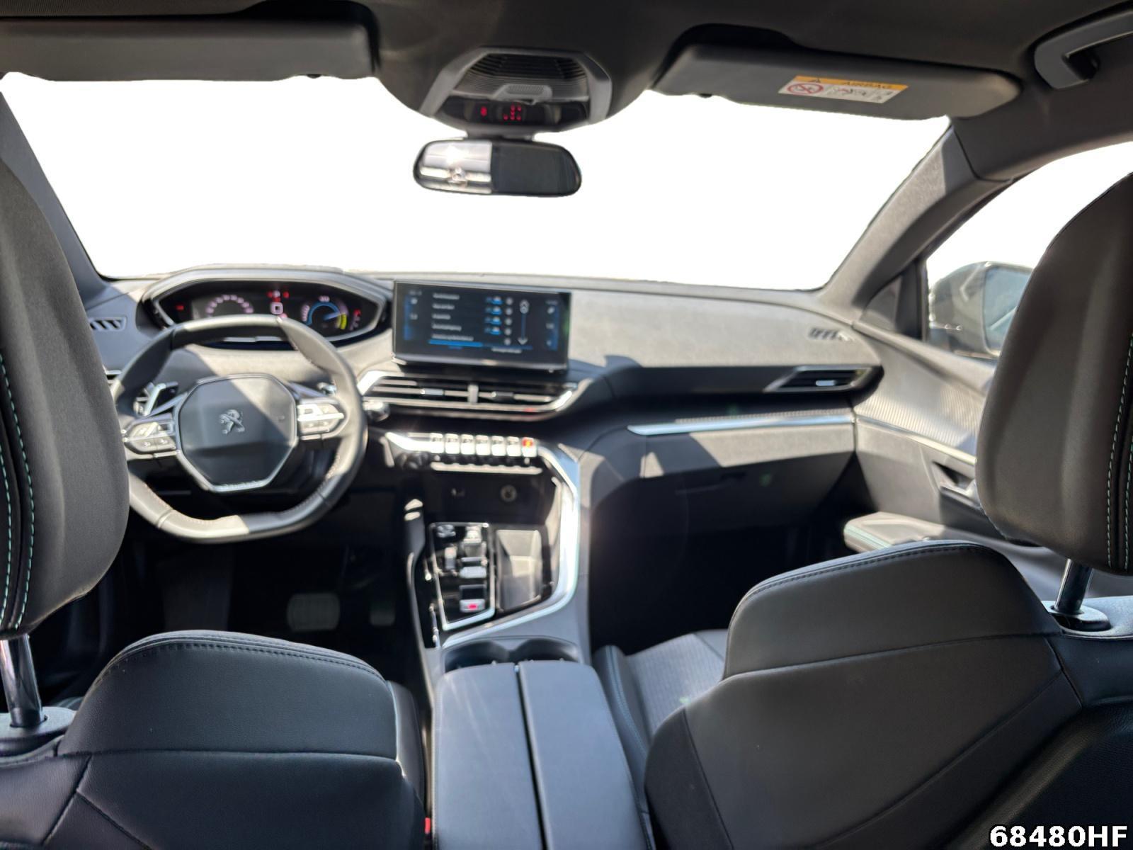Fahrzeugabbildung Peugeot 5008 1.2 Hybrid 136 Allure Pack