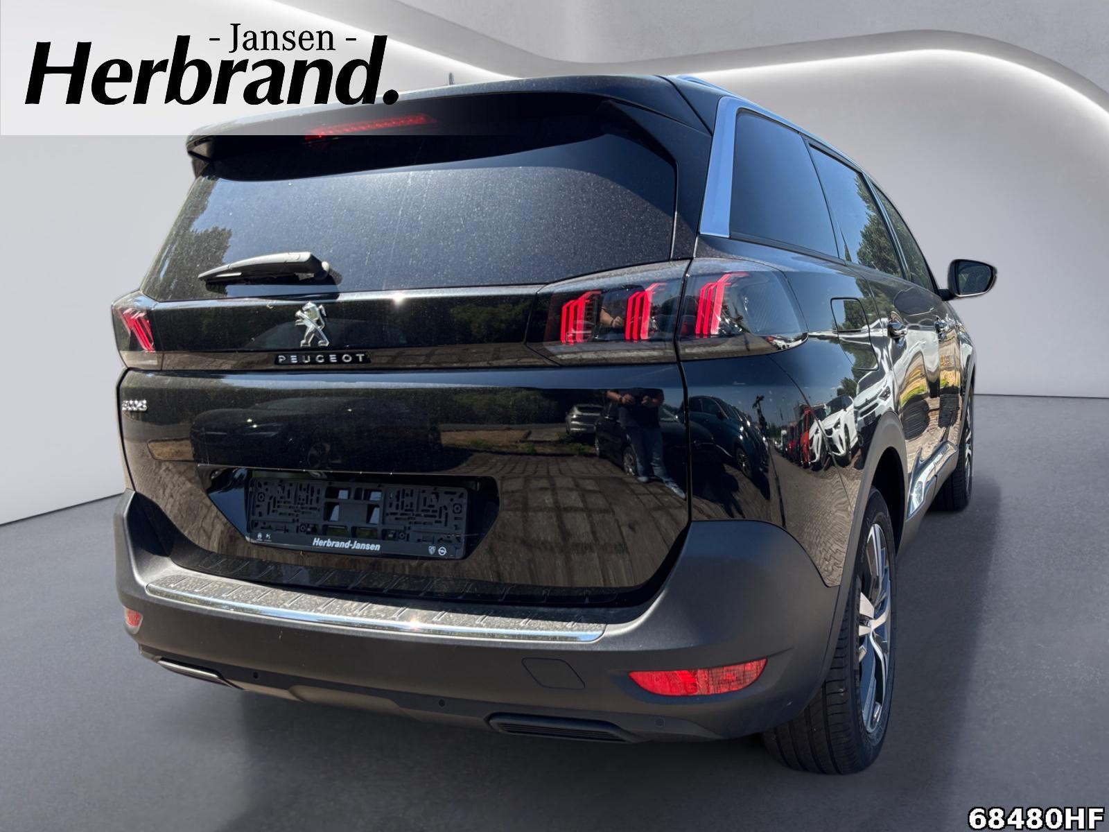 Fahrzeugabbildung Peugeot 5008 1.2 Hybrid 136 Allure Pack