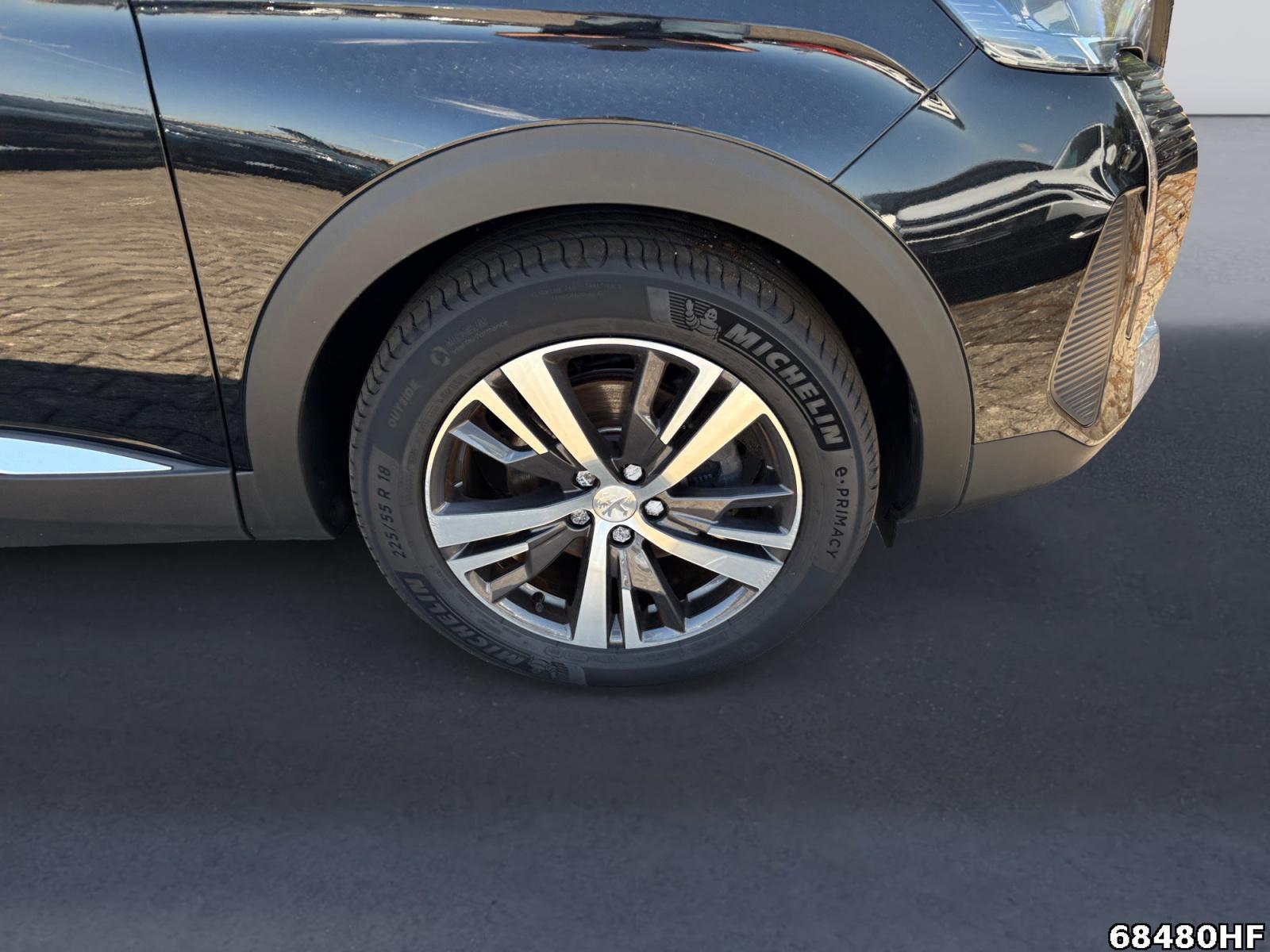 Fahrzeugabbildung Peugeot 5008 1.2 Hybrid 136 Allure Pack