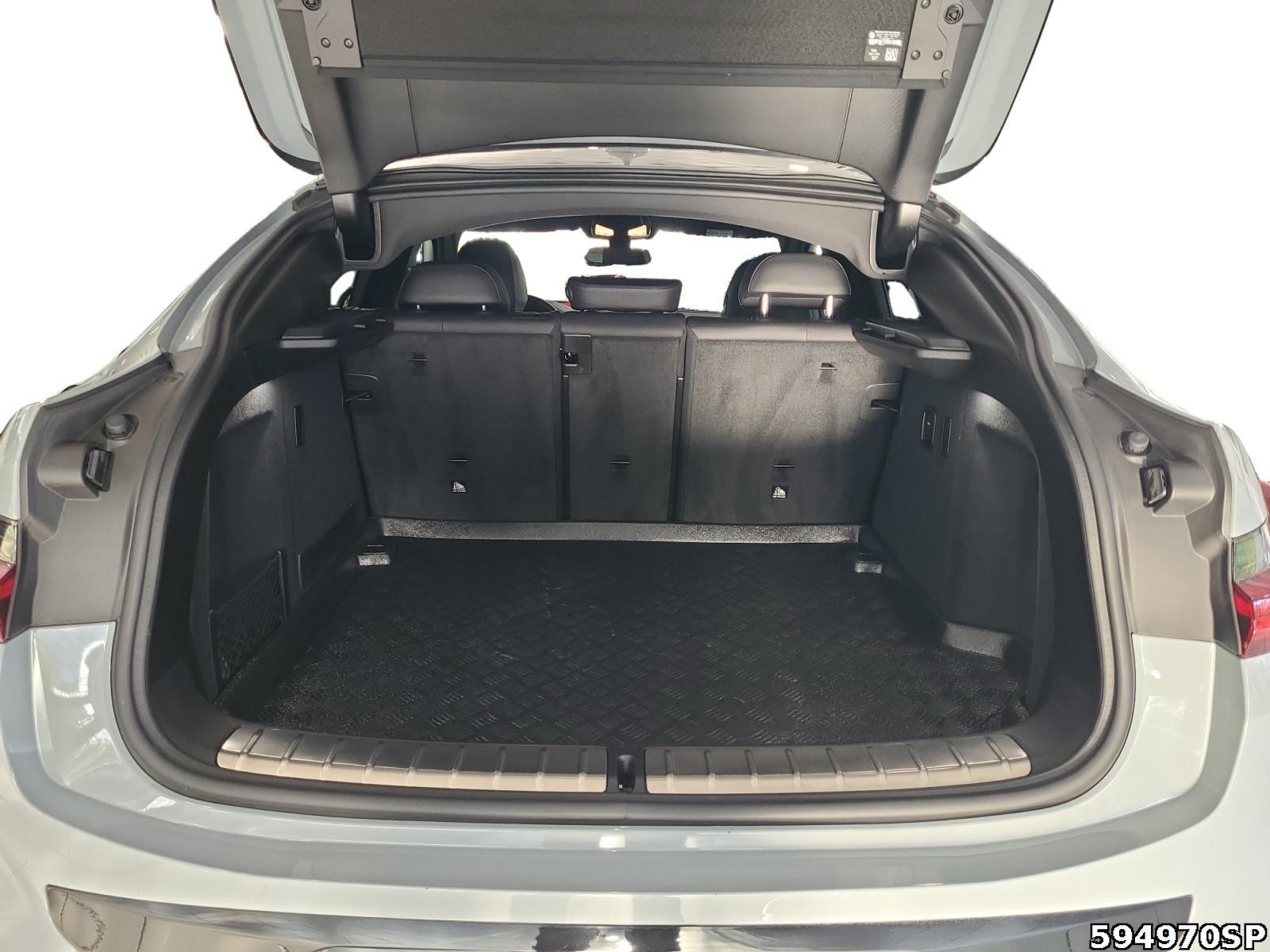 Fahrzeugabbildung BMW X4 M40 i Pano HUD Aeropaket