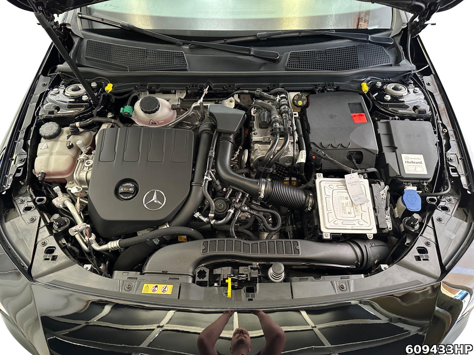 Fahrzeugabbildung Mercedes-Benz CLA 250 Shooting Brake e Rückfahrkamera CarPlay EASY-PACK <
