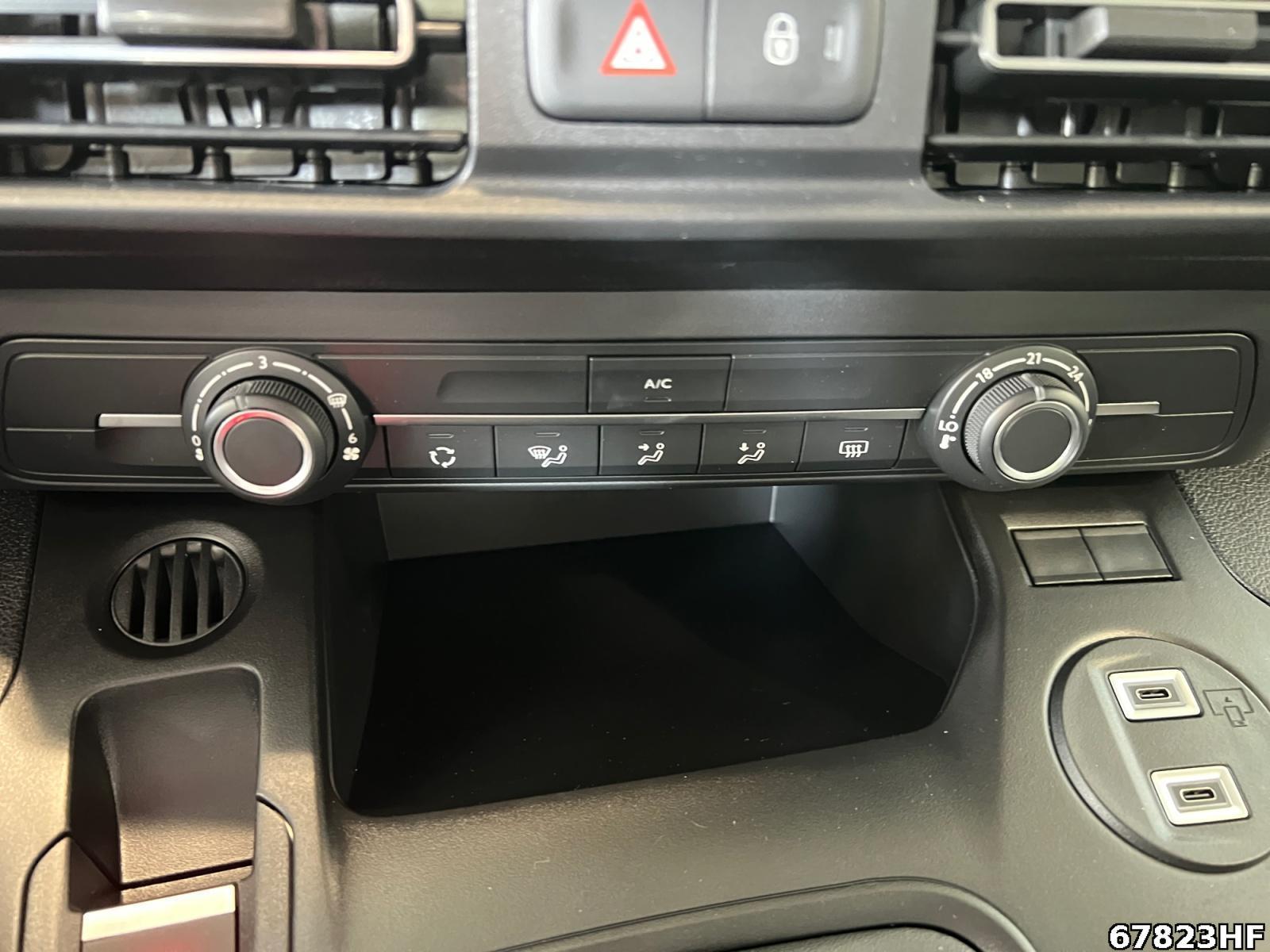 Fahrzeugabbildung Citroën Berlingo XL Plus