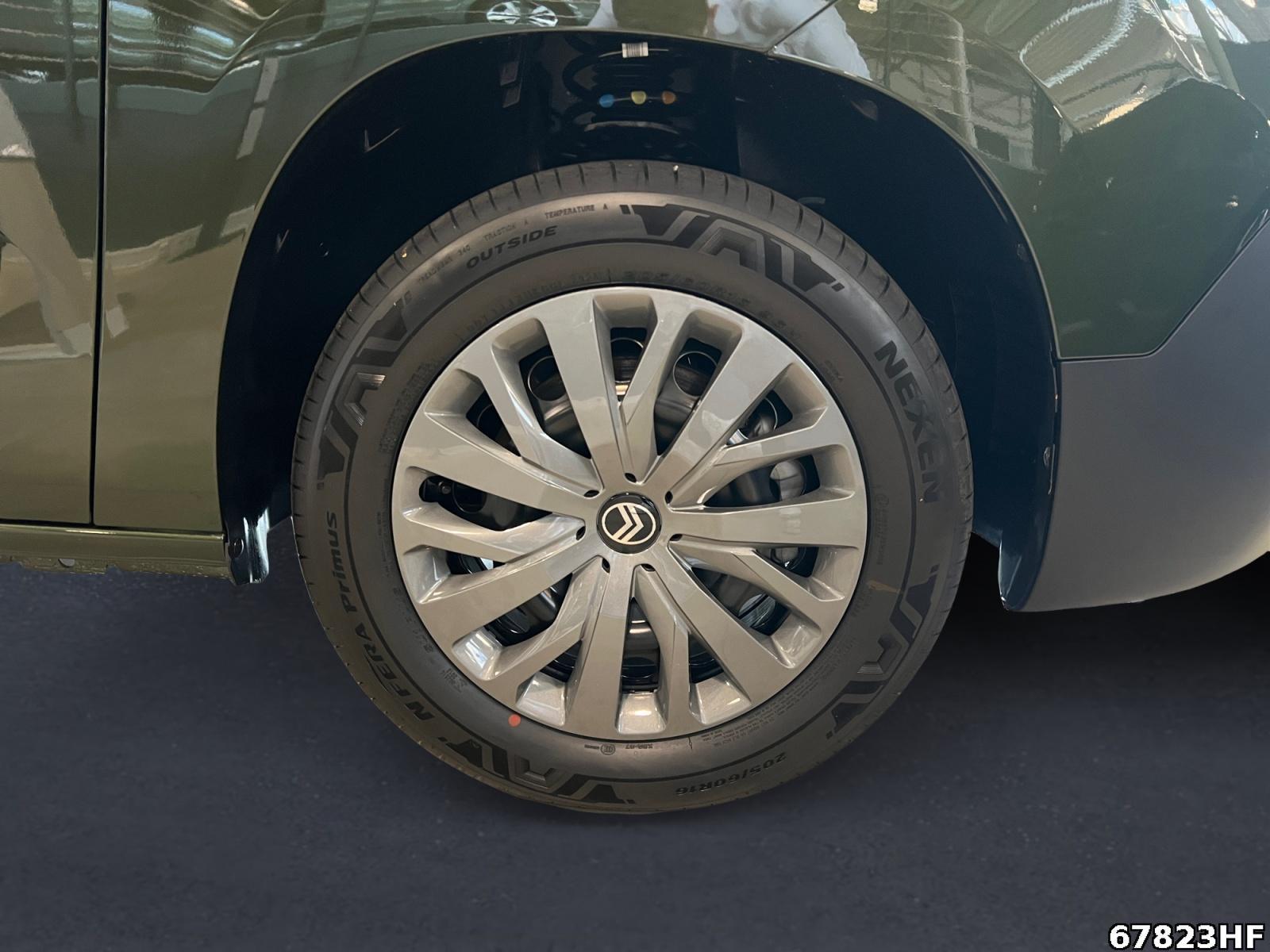 Fahrzeugabbildung Citroën Berlingo XL Plus